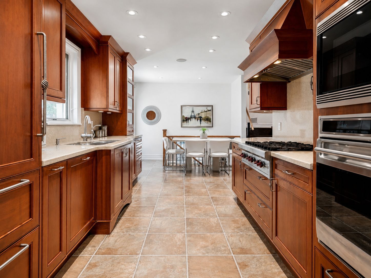 16 Tuscay Court, Markham, On L3r 1v1