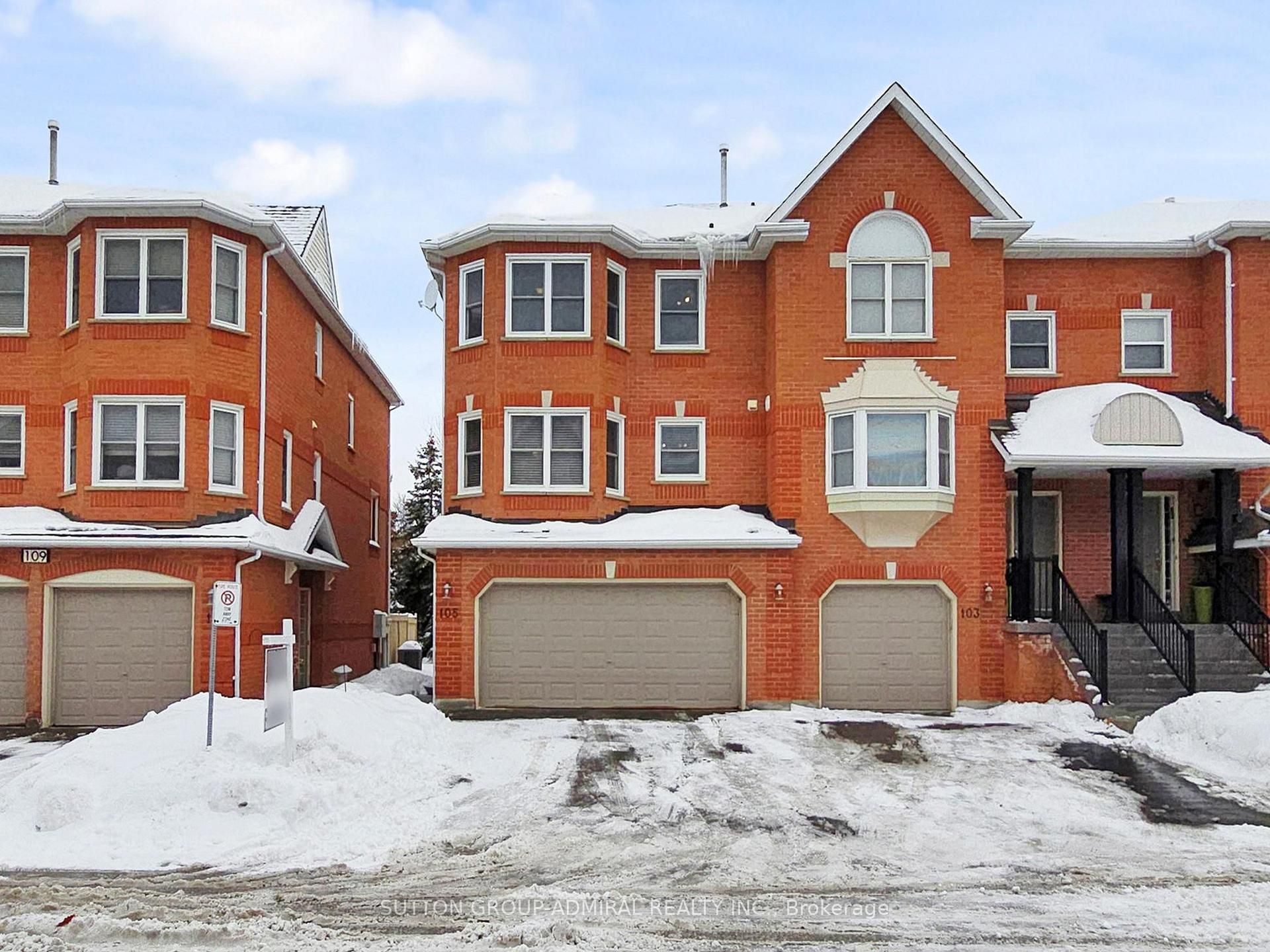 105 Leah Crescent 105, Vaughan, On L4j 8c4