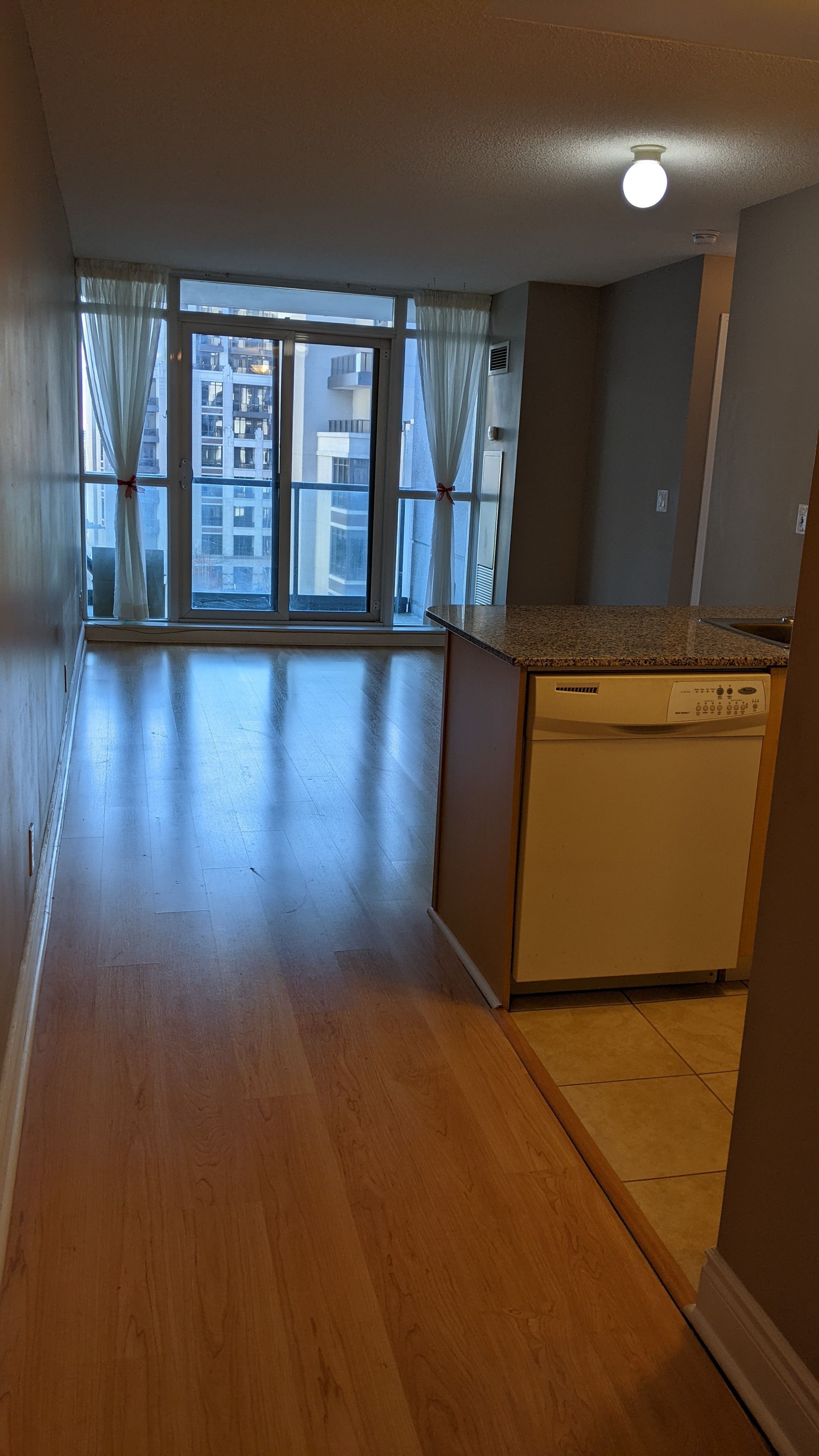 30 Clegg Road 812, Markham, On L6g 0b4