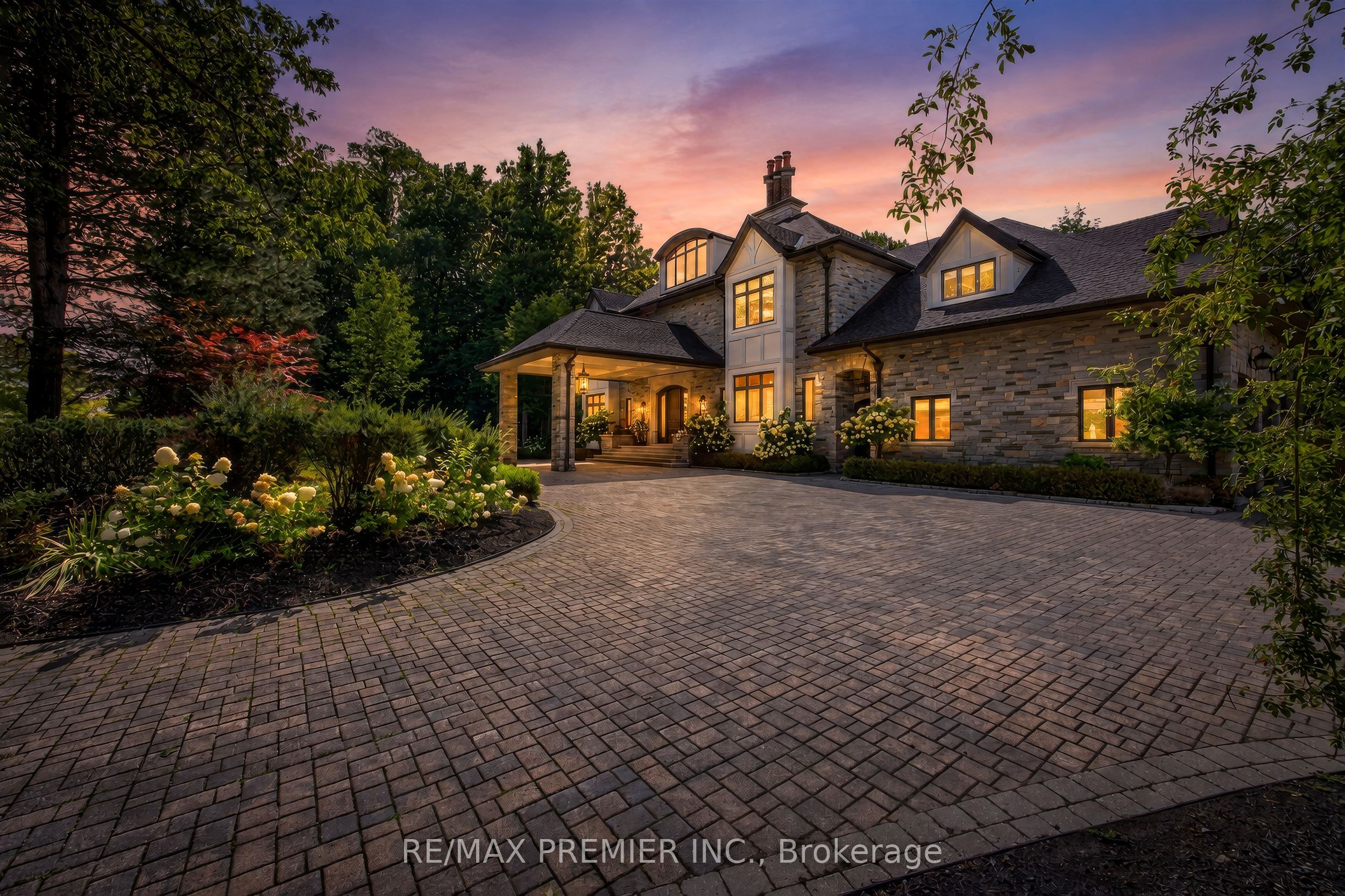 40 Golf Avenue, Vaughan, On L4l 3a5