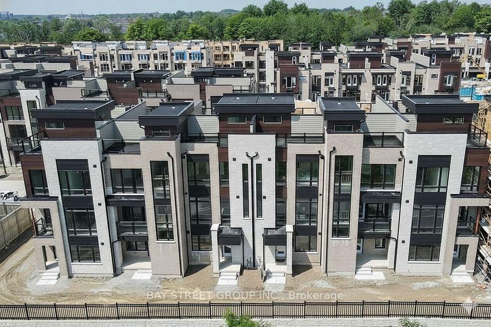 51 Credit Lane, Richmond Hill, On L4e 1g9