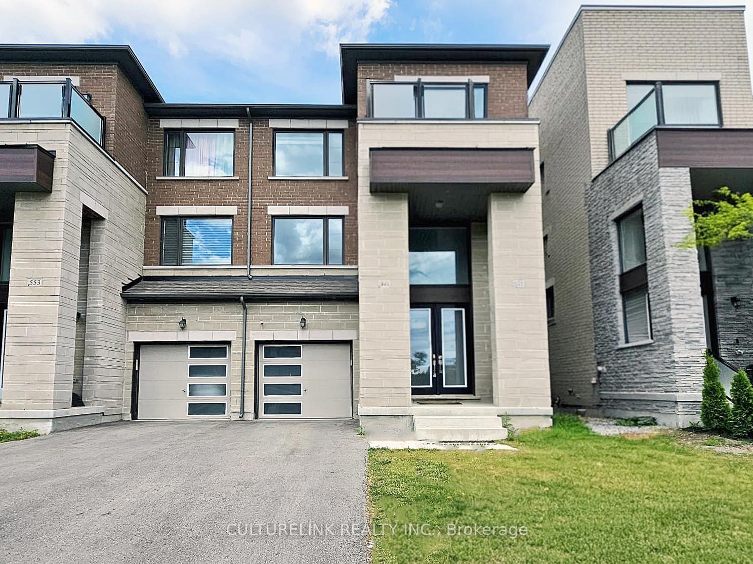 551 New England Court, Newmarket, On L3x 0m5