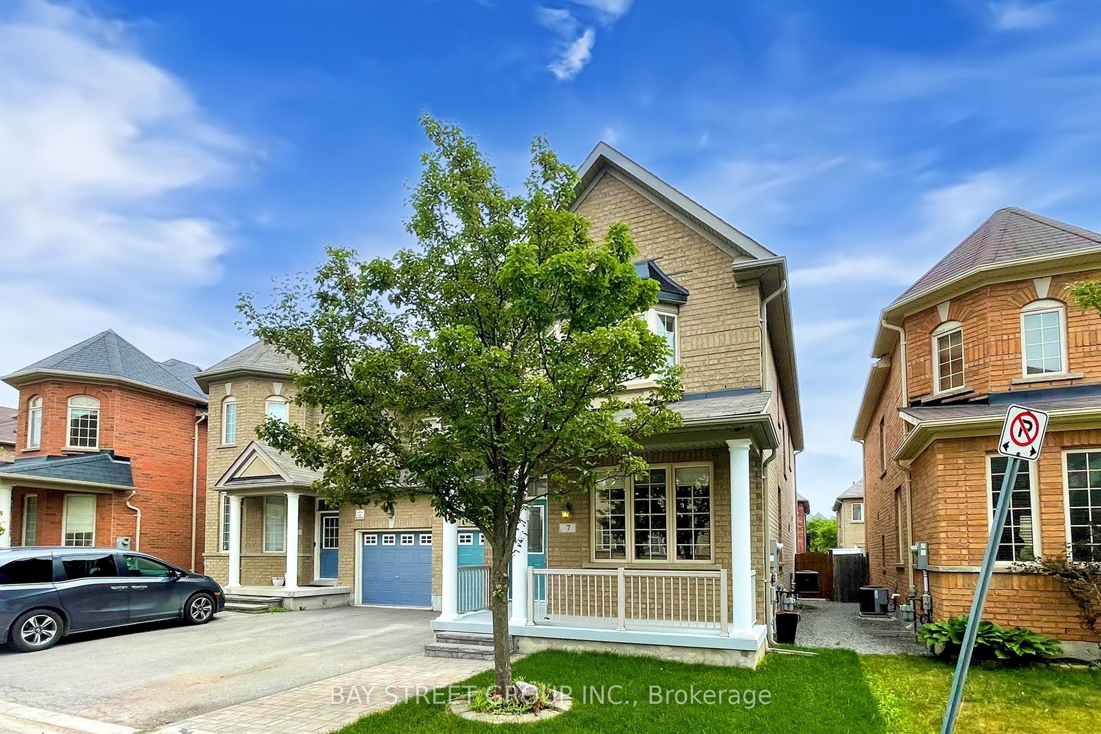 7 Tufo Avenue, Markham, On L6c 0h8