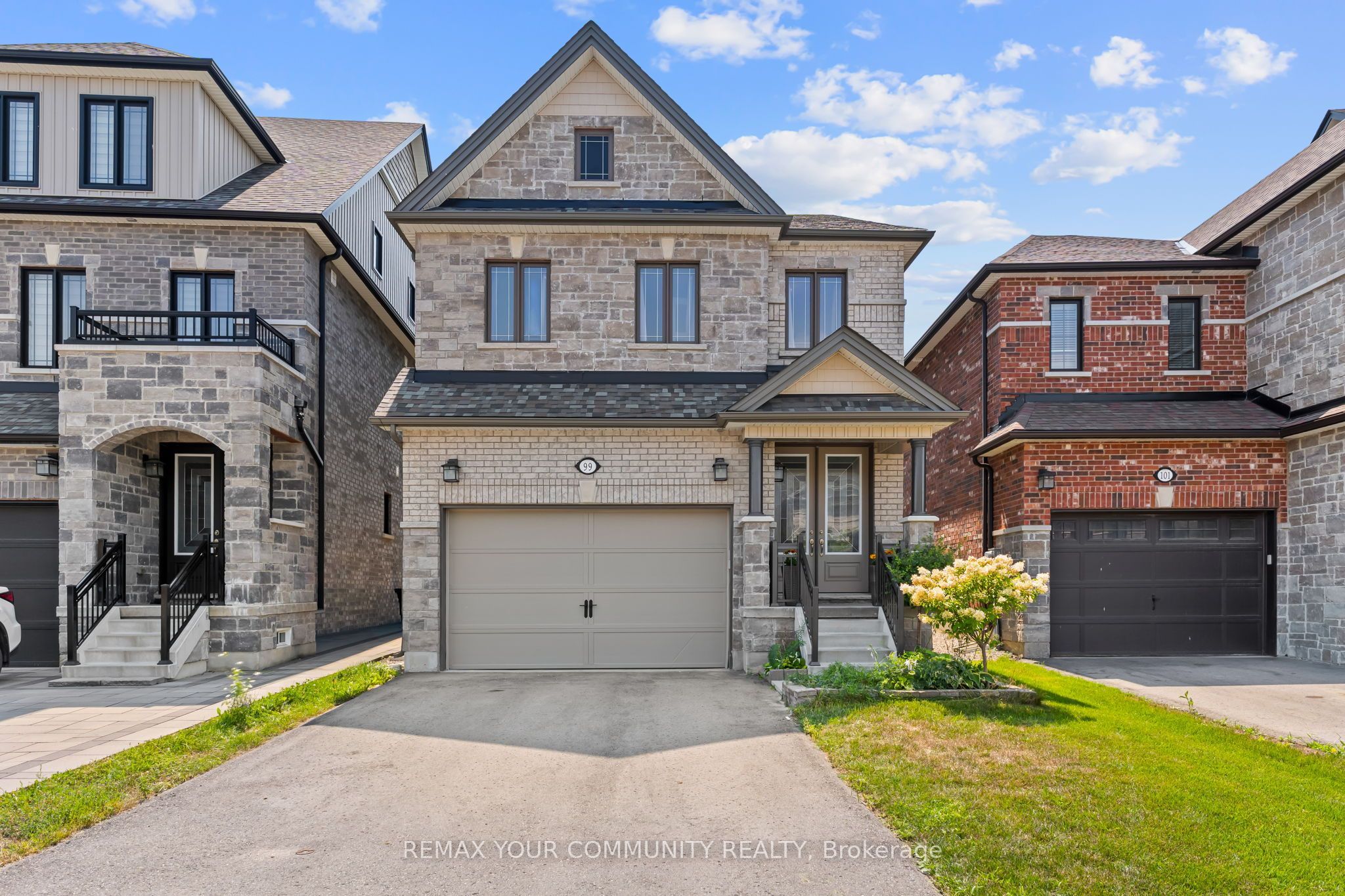 99 Walker Boulevard, New Tecumseth, On L9r 0r1
