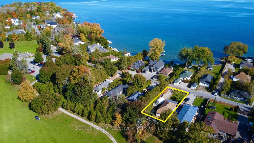 1556 Houston Avenue, Innisfil, On L9s 4m7