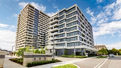 38 Water Walk Drive 528, Markham, On L3r 6m8