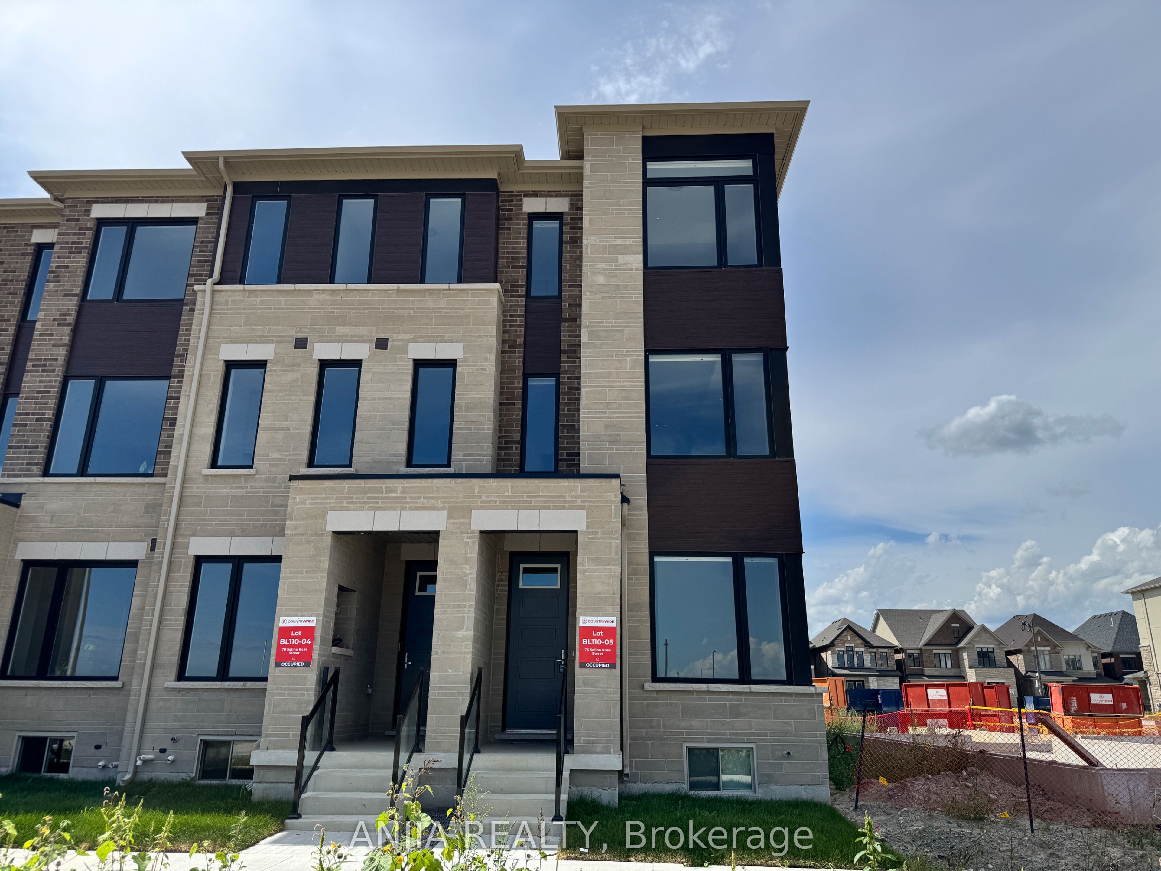 76 Selina Rose Street, Markham, On L6c 1n3