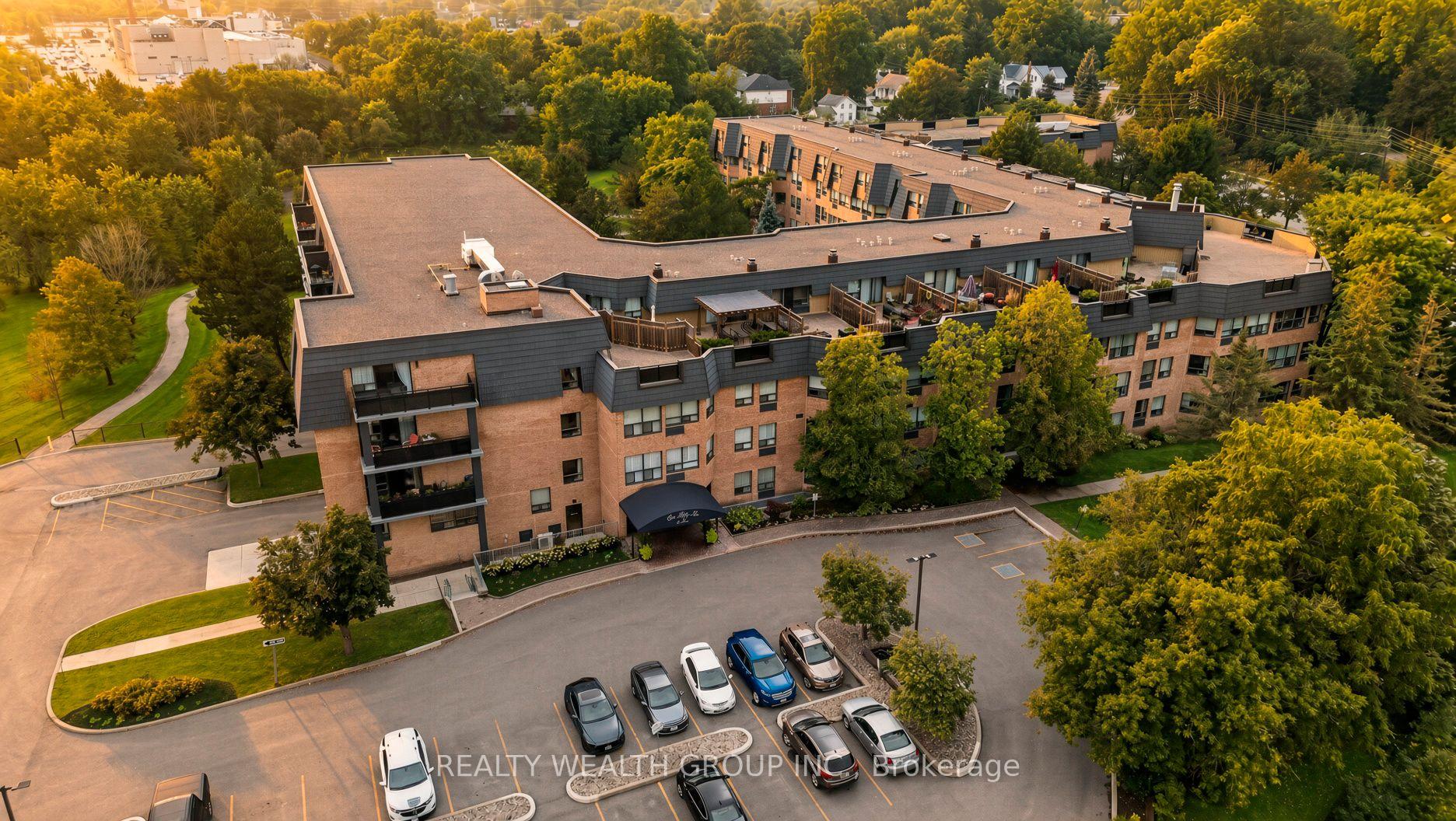 155 Main Street N 307, Newmarket, On L3y 8c2