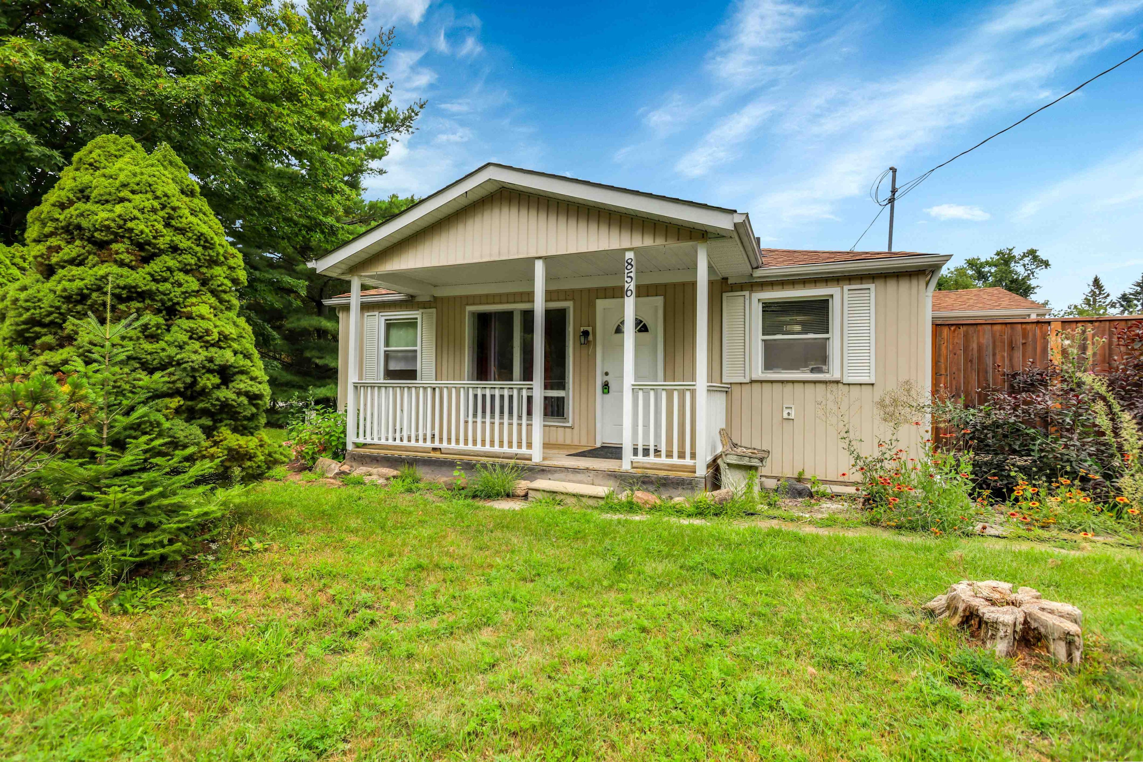 856 Central Avenue, Innisfil, On L9s 1y8