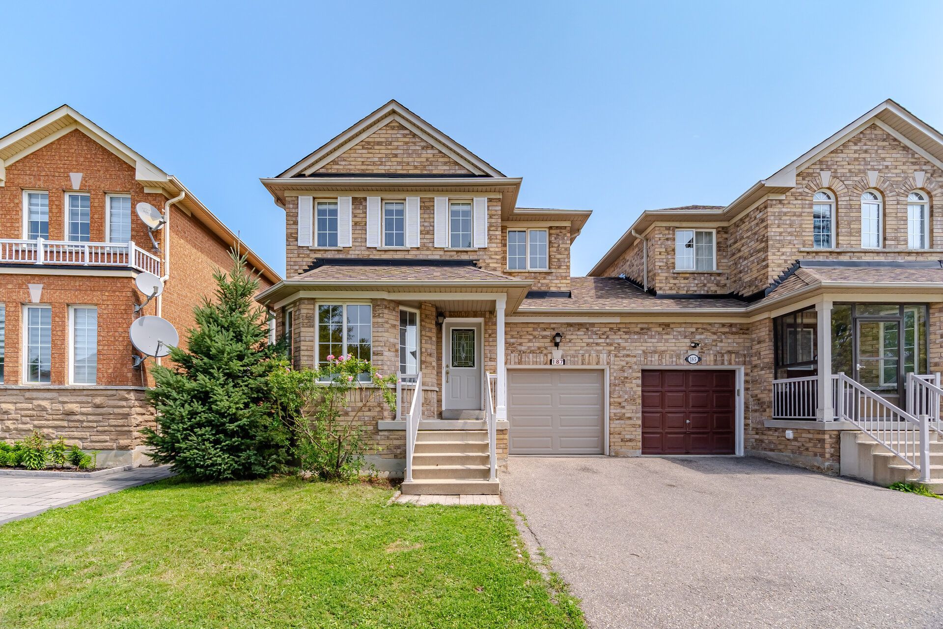 187 Red Maple Road, Richmond Hill, On L4b 4s6