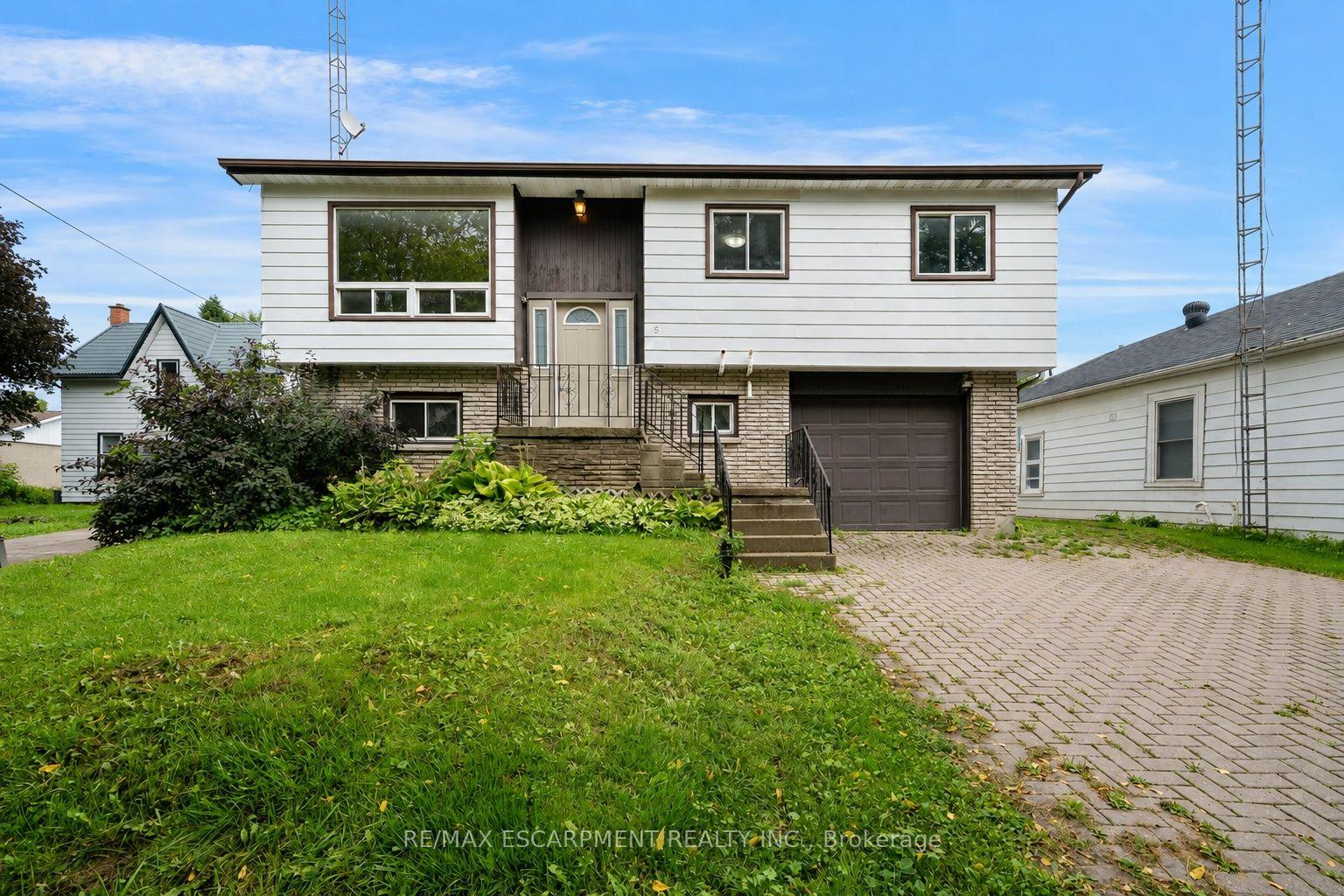 5 Elizabeth Street, Innisfil, On L0l 1l0