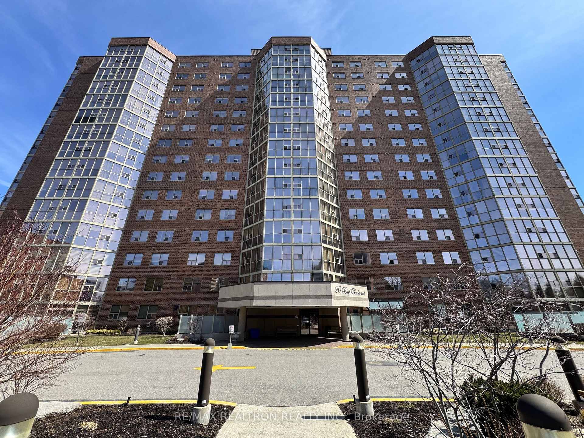 20 Baif Boulevard 705, Richmond Hill, On L4c 8t1