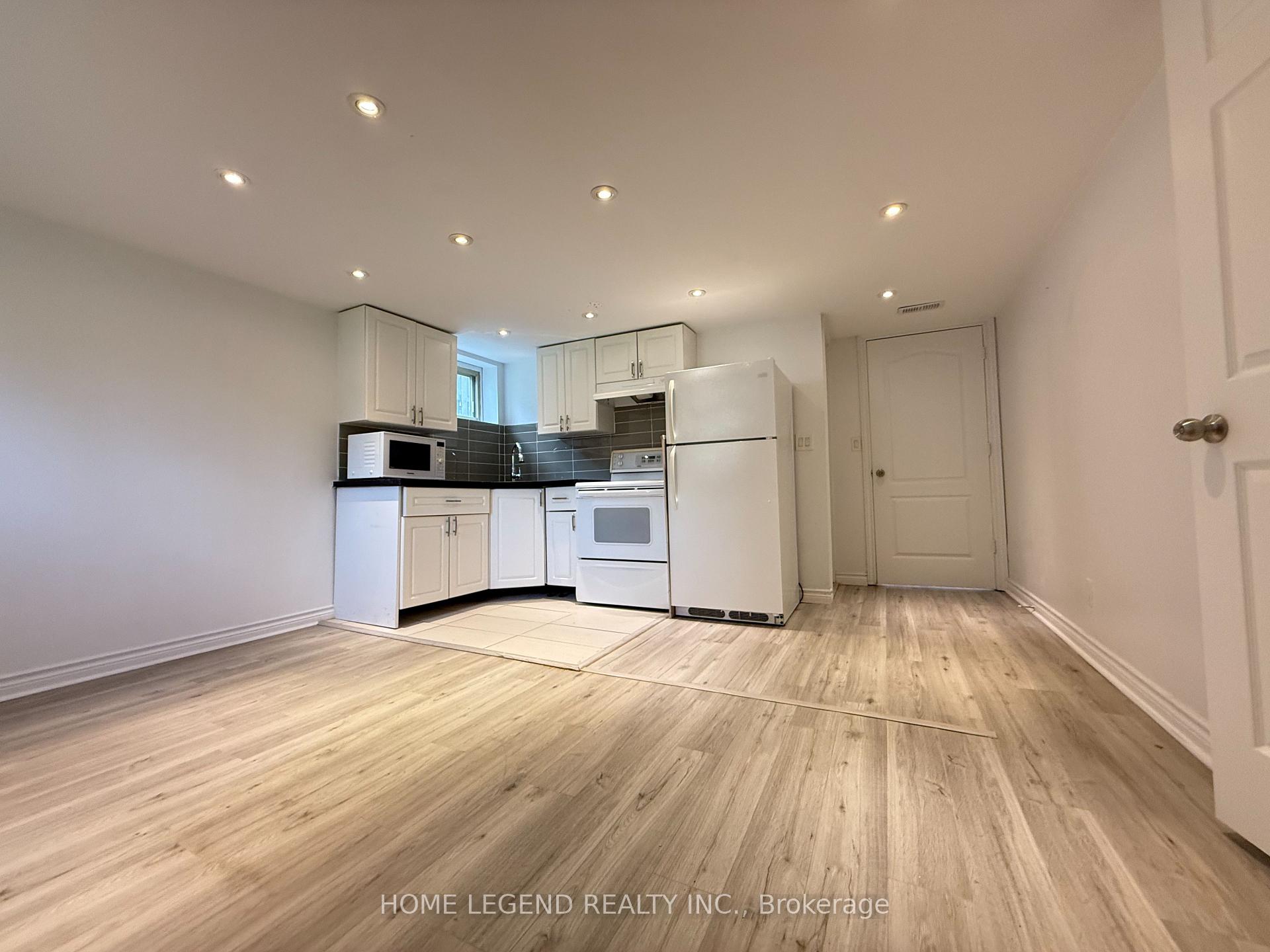 427 Taylor Mills Unit B Drive S Bsmt, Richmond Hill, On L4c 2t3