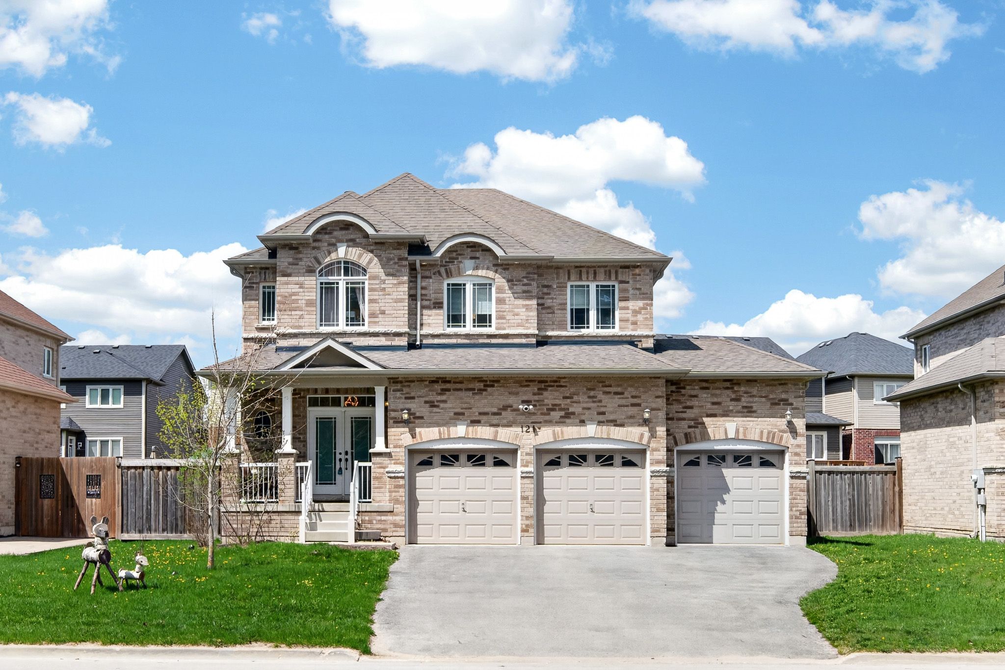 121 Centre Street, Essa, On L0m 1b0