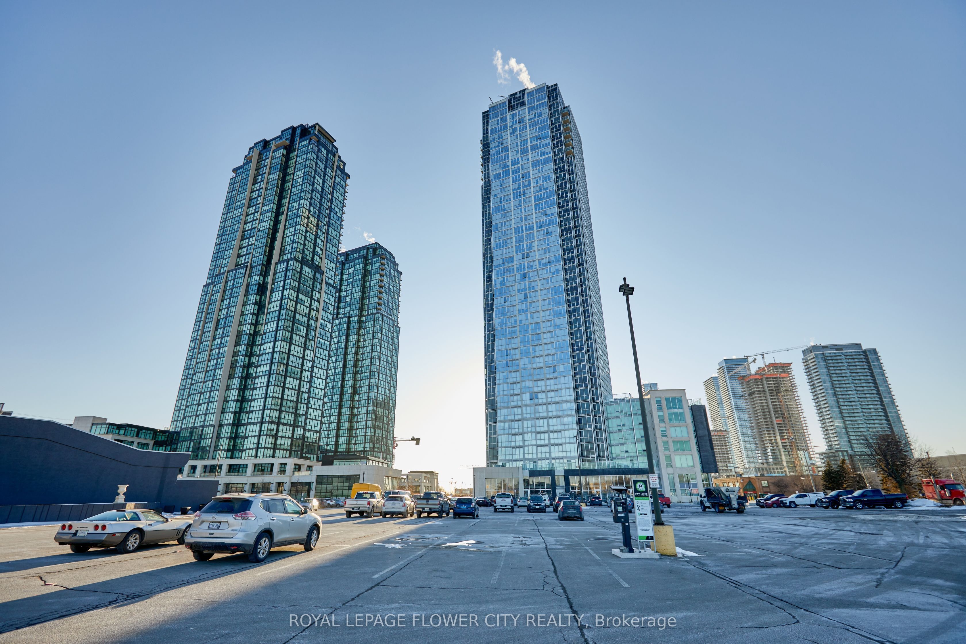 2908 Highway 7 Road 325, Vaughan, On L4k 0k5