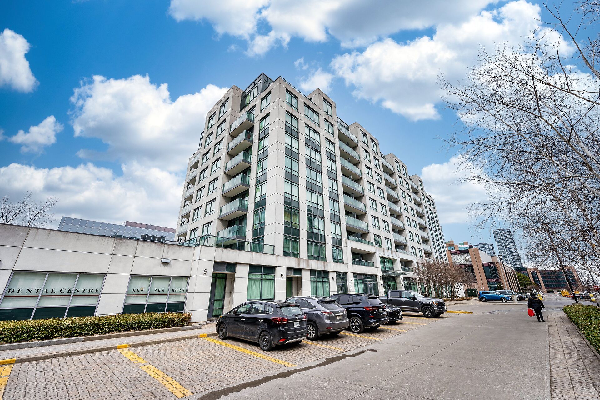 32 Clegg Road 806, Markham, On L6g 0b2