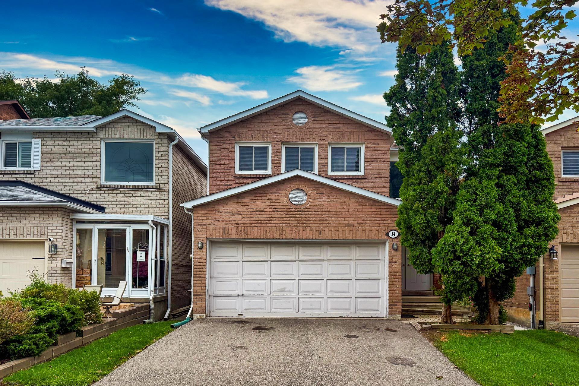 8 Millcroft Way, Vaughan, On L4j 6p2