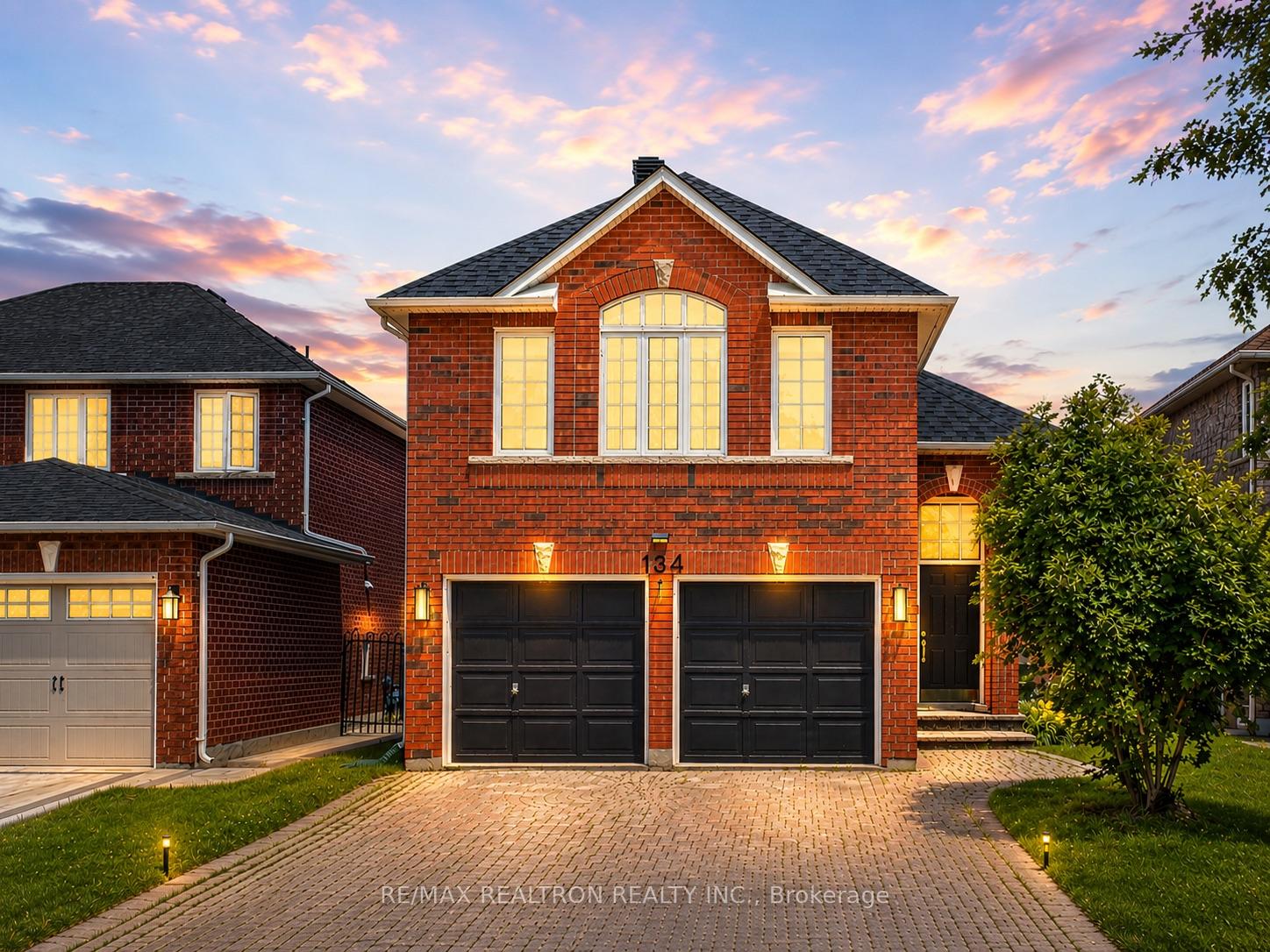 134 Humberland Drive, Richmond Hill, On L4e 3y7