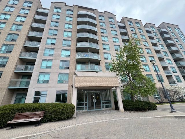 51 Baffin Court 702, Richmond Hill, On L4b 4p6