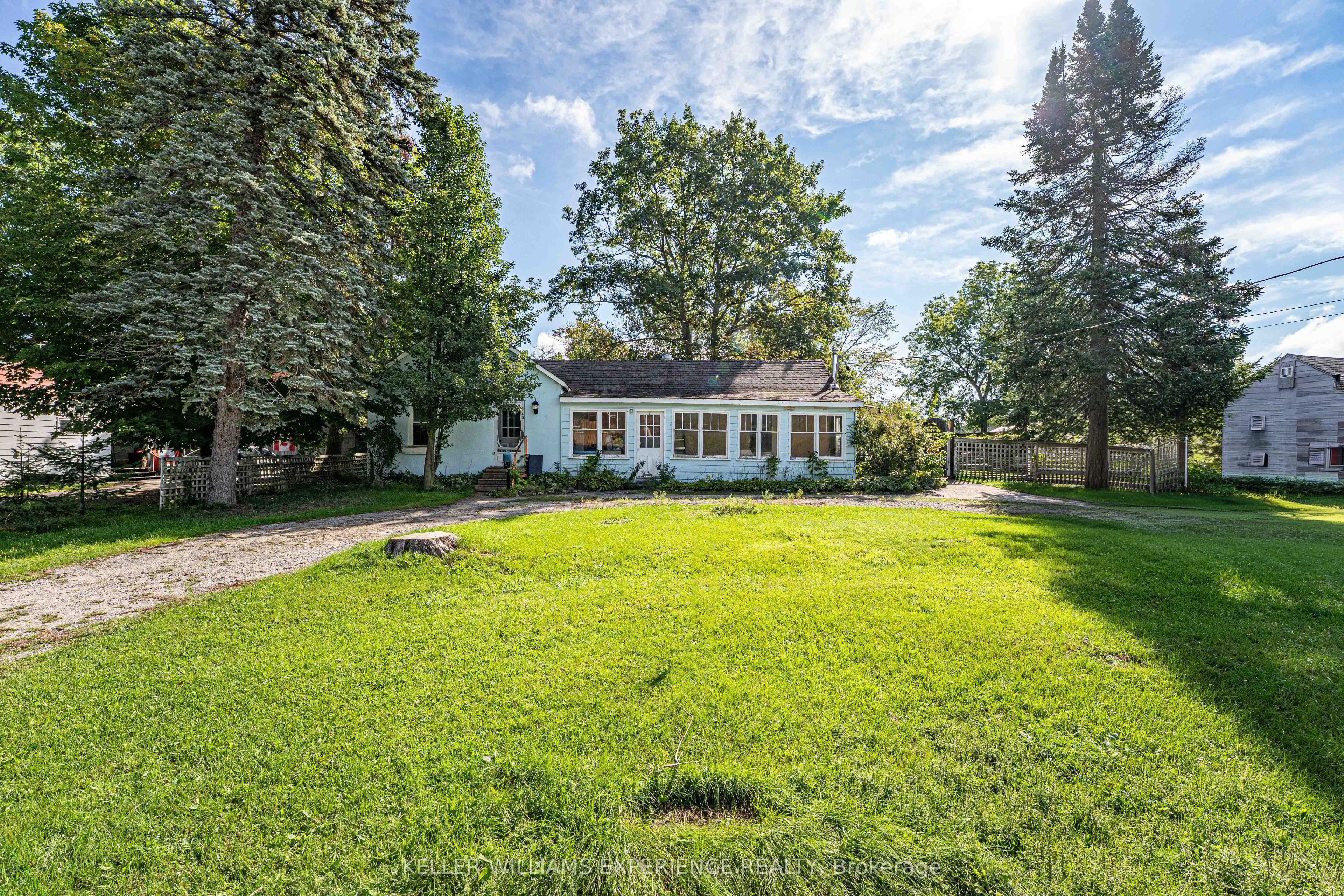 120 Elizabeth Street, Essa, On L0m 1b0