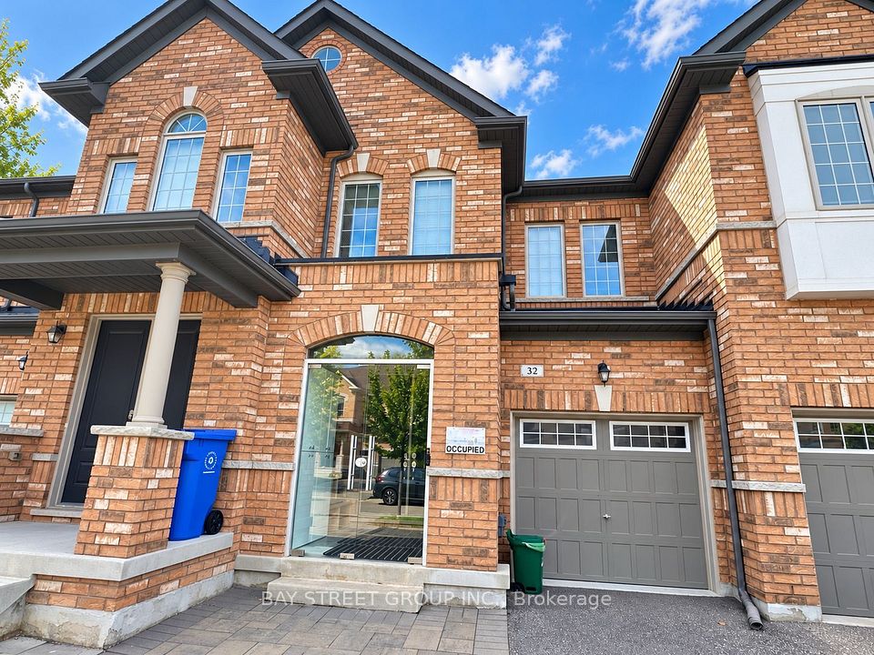 32 Capreol Avenue, Aurora, On L4g 7c4