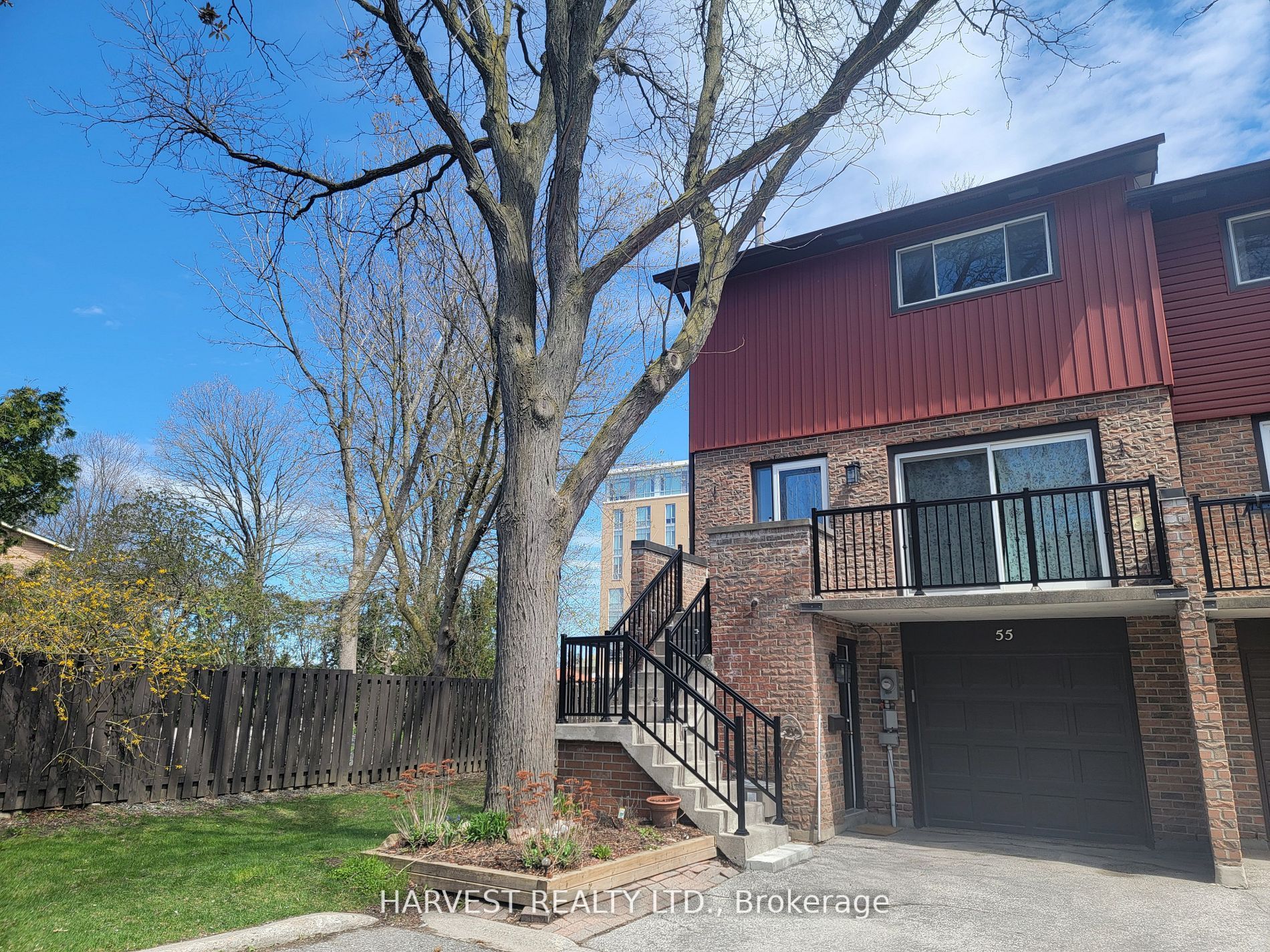 55 Ashglen Way, Markham, On L3r 3a6