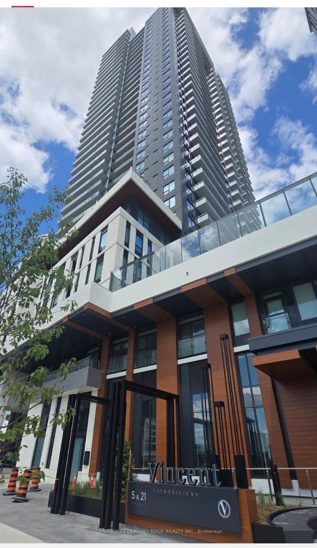 21 Meadowdale Road 1701, Vaughan, On L4k 0h6