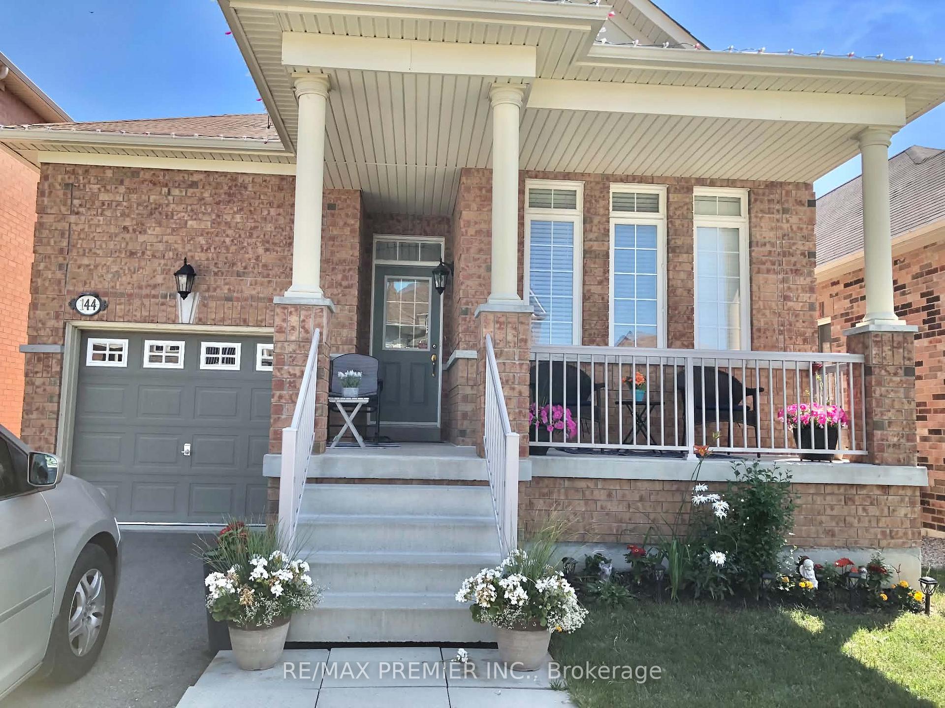 144 Greenview Circle, Vaughan, On L6a 0b6
