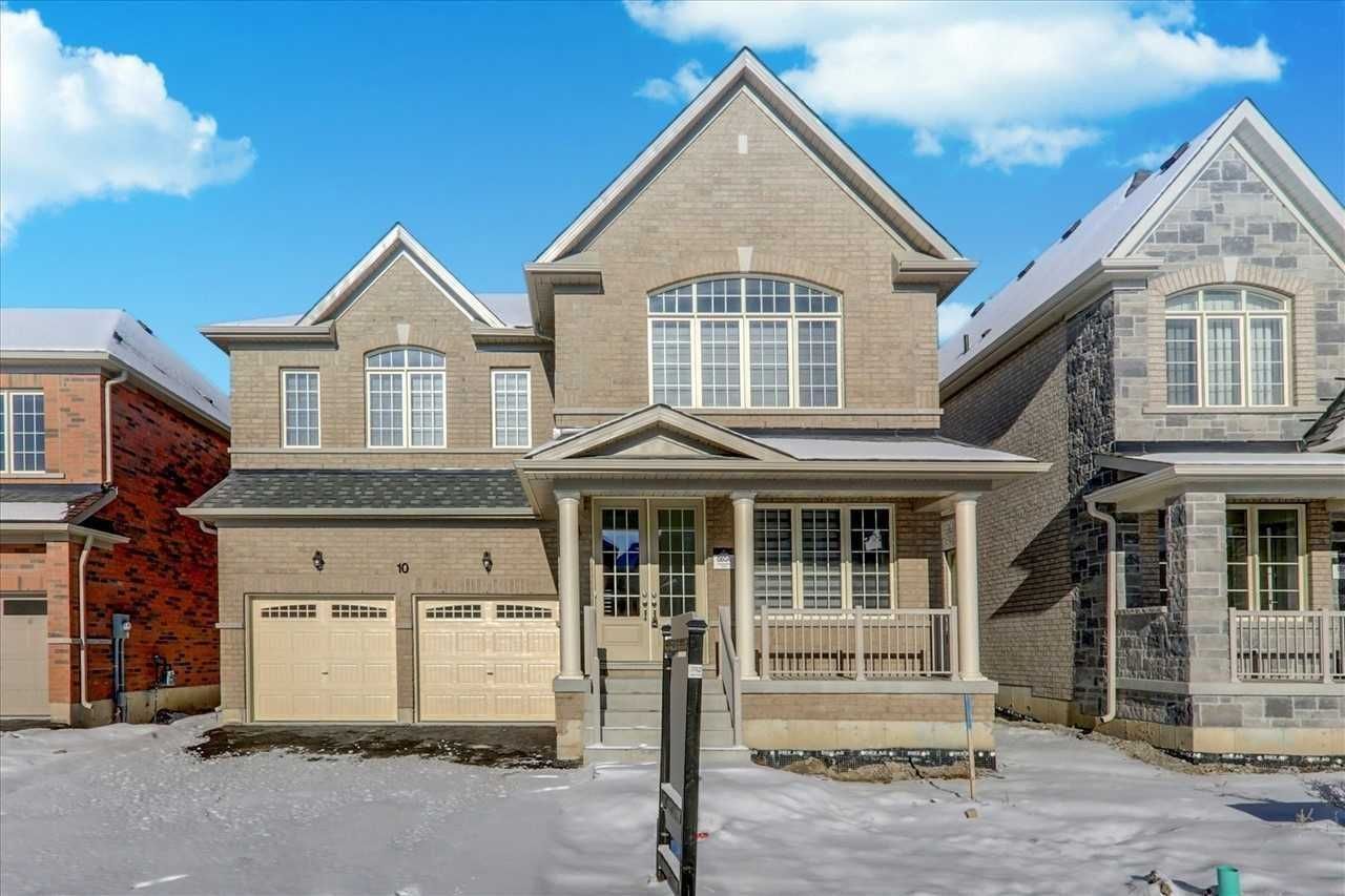 10 Hitching Post Road, Georgina, On L4p 2e7