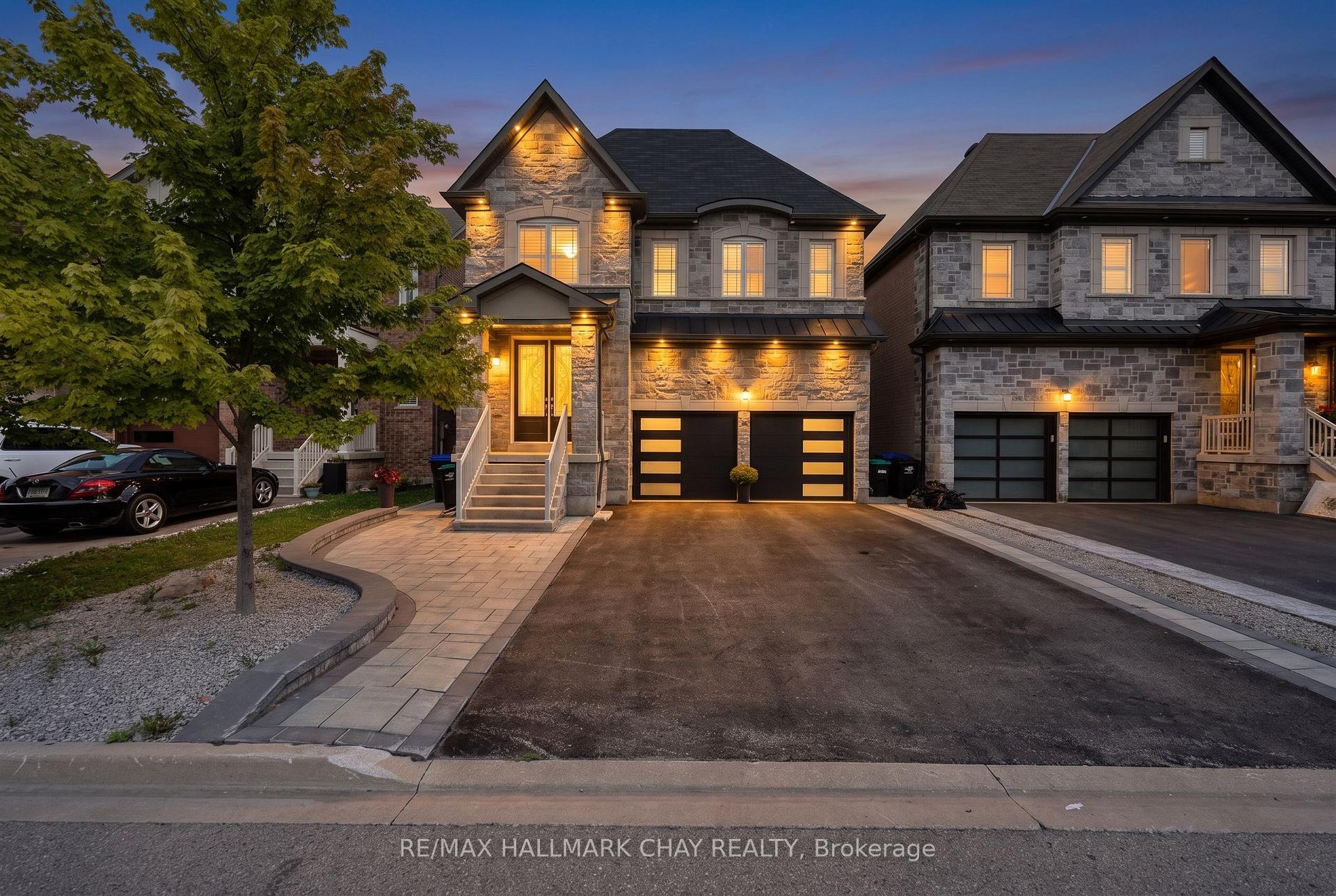 35 Tyndall Drive, Bradford West Gwillimbury, On L3z 4g6