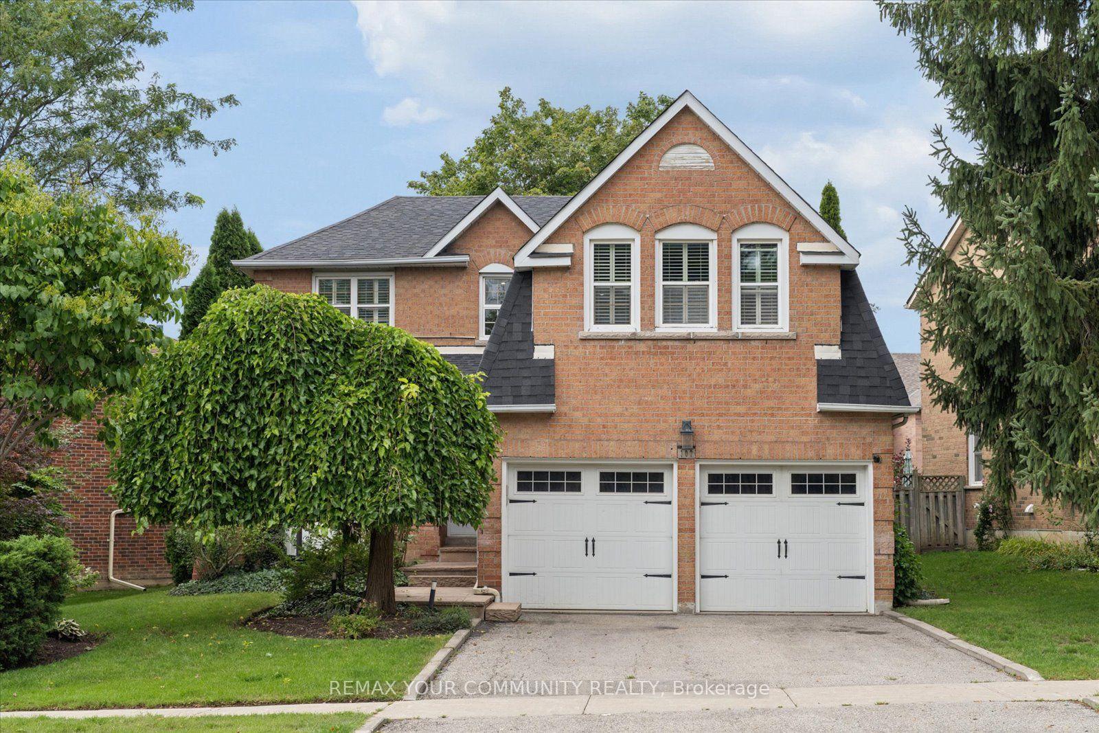 102 Edmund Seager Drive, Vaughan, On L4j 4s8