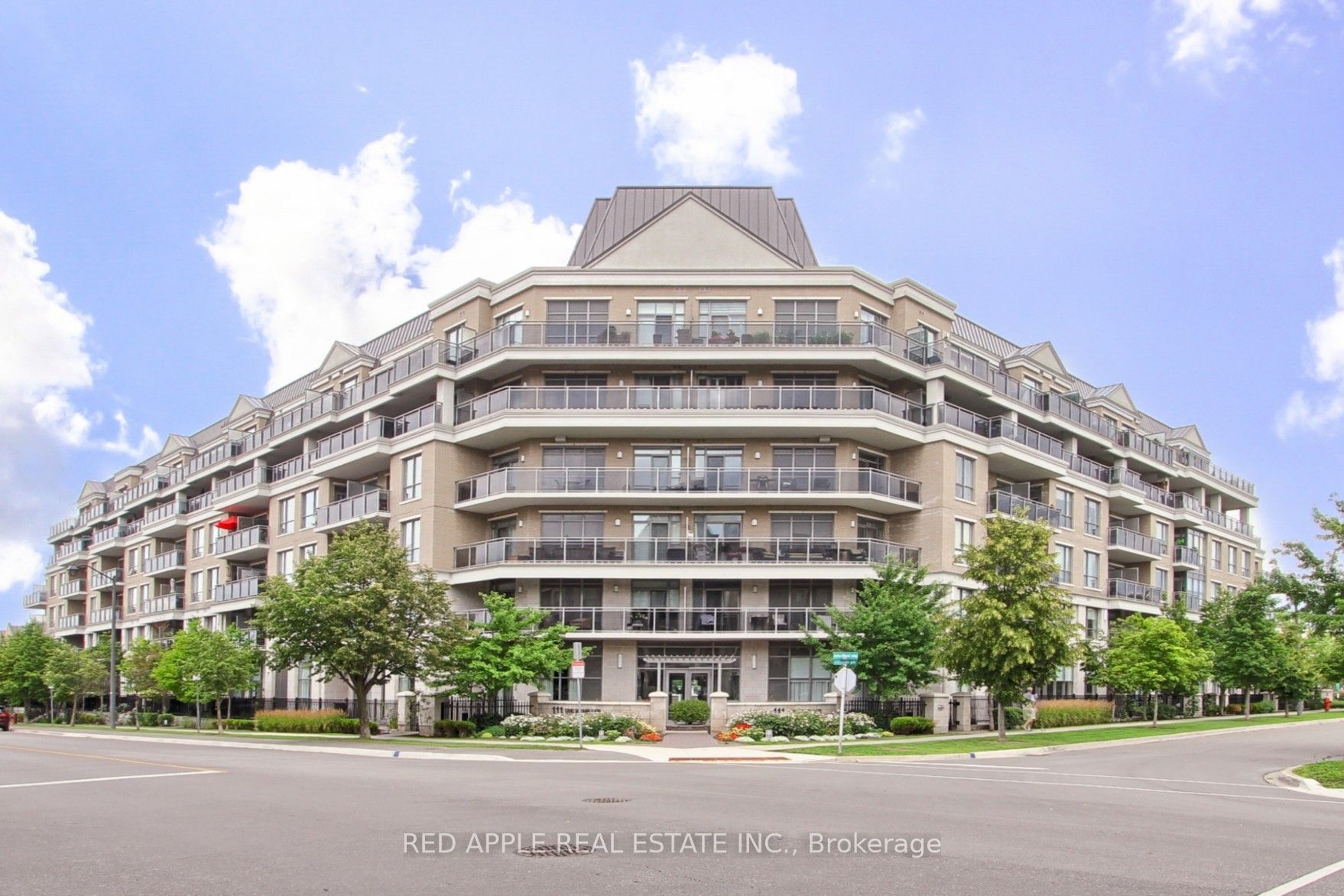 111 Civic Square Gate 519, Aurora, On L4g 0s6