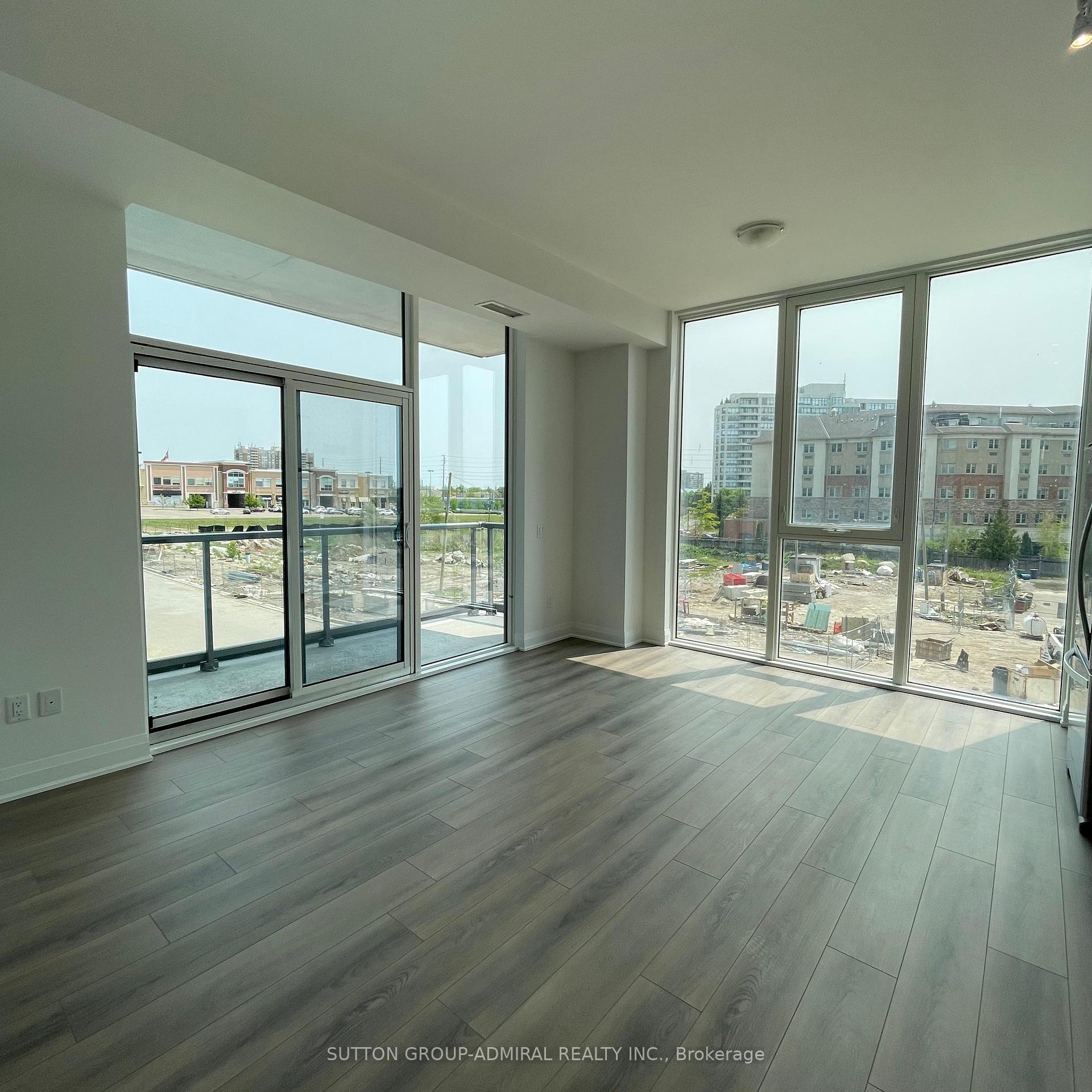 10 Gatineau Drive 201, Vaughan, On L4j 8h5