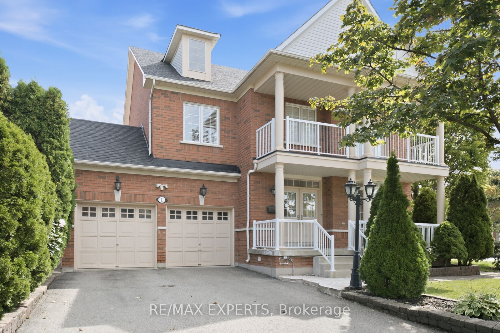 1 Cetona Avenue, Vaughan, On L4h 2z8