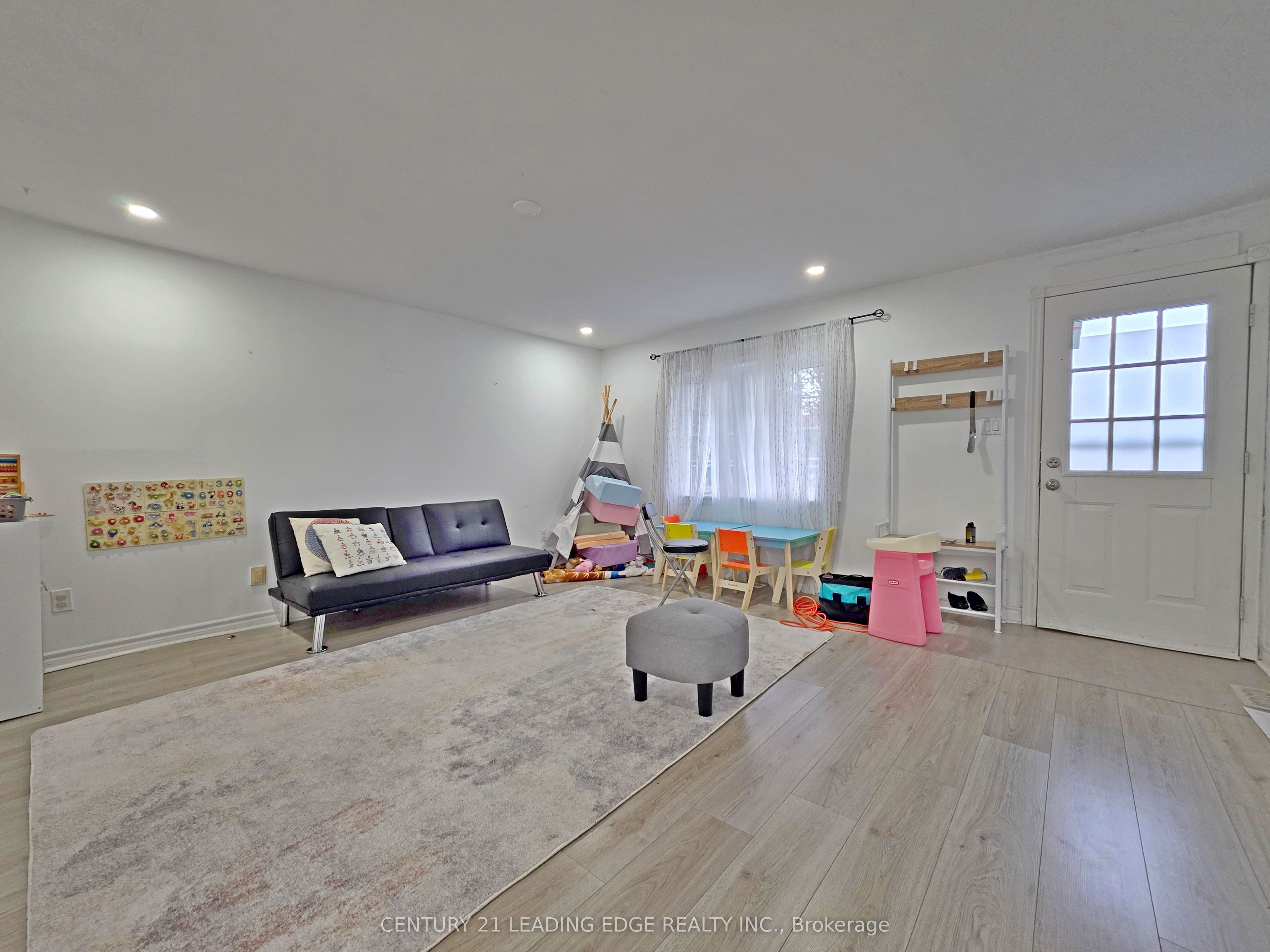 278 Pasadena Drive, Georgina, On L4p 2y9