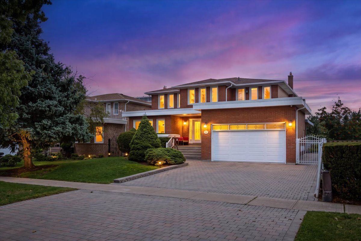 109 Wigwoss Drive, Vaughan, On L4l 2p9