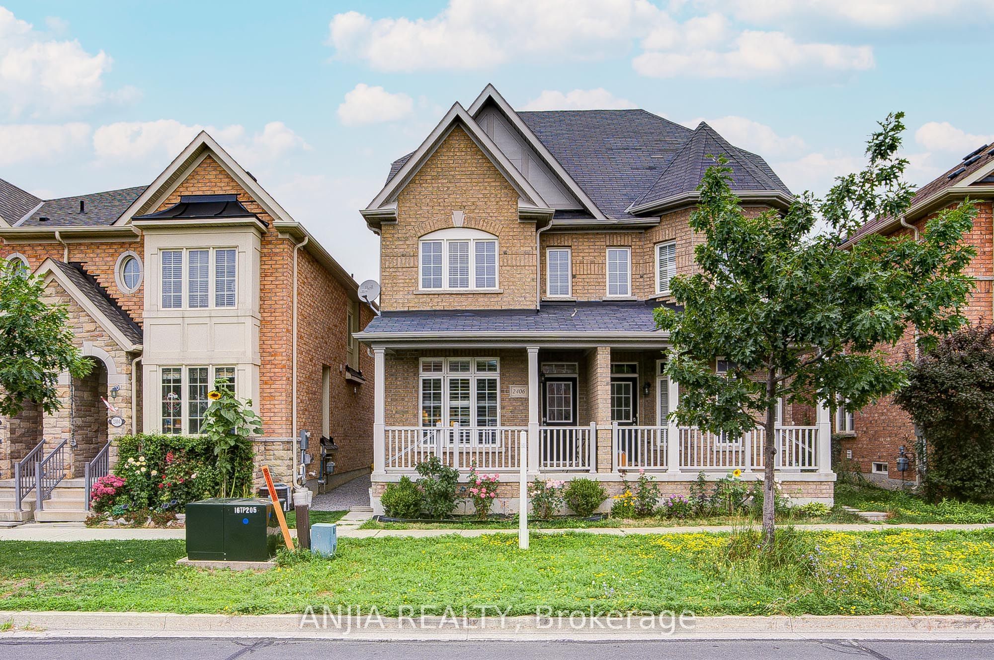 2406 Bur Oak Avenue, Markham, On L6e 1k7