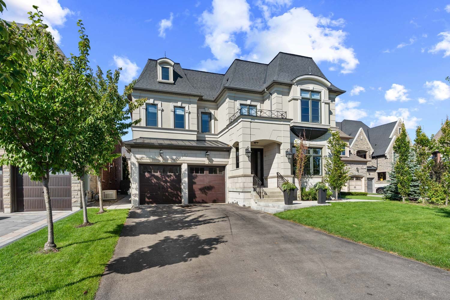 4 Basil Ridge Court, King, On L7b 0b9