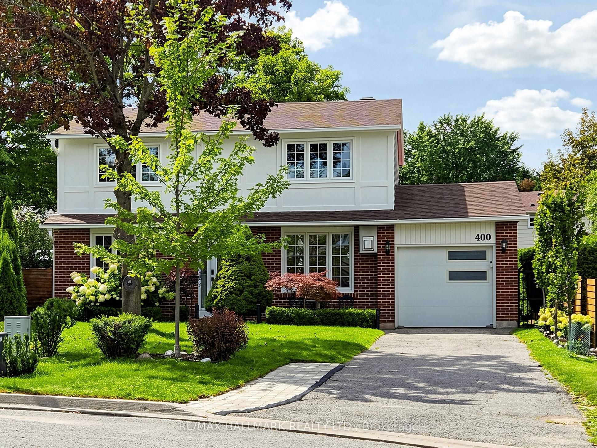 400 Handley Crescent, Newmarket, On L3y 4t4