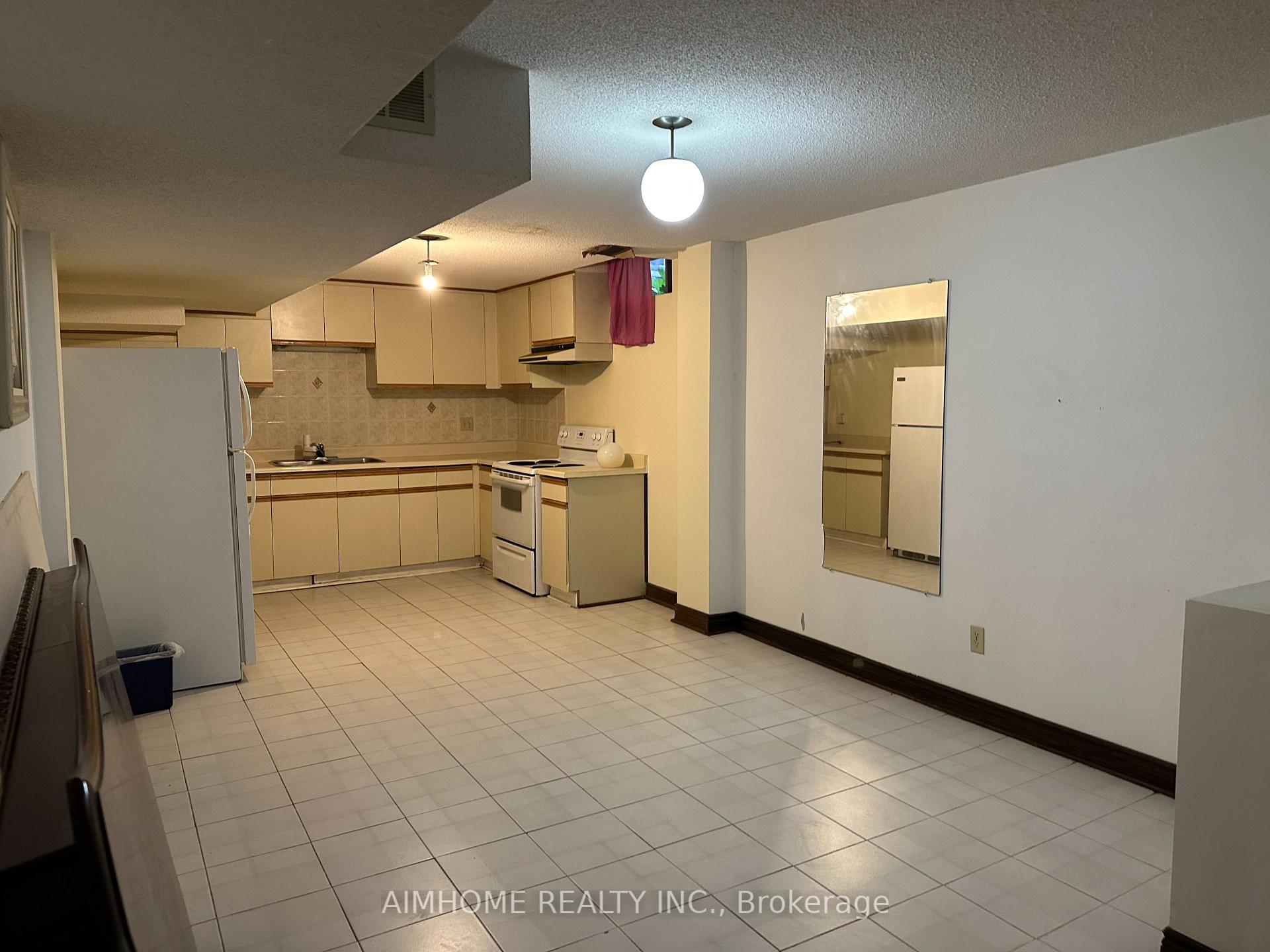 45 Granite Street, Vaughan, On L4l 5j7