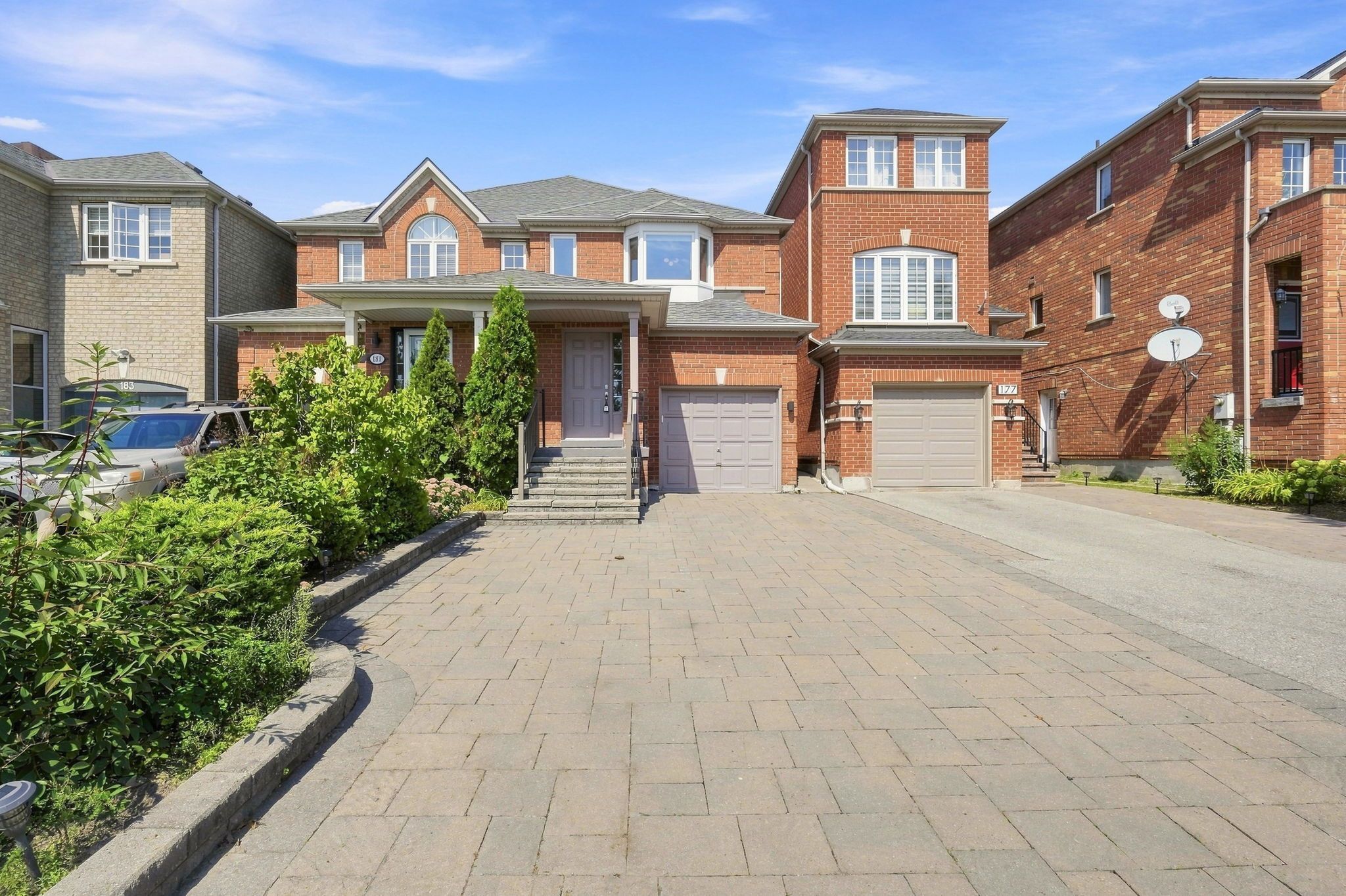 179 Sassafras Circle, Vaughan, On L4j 8m6