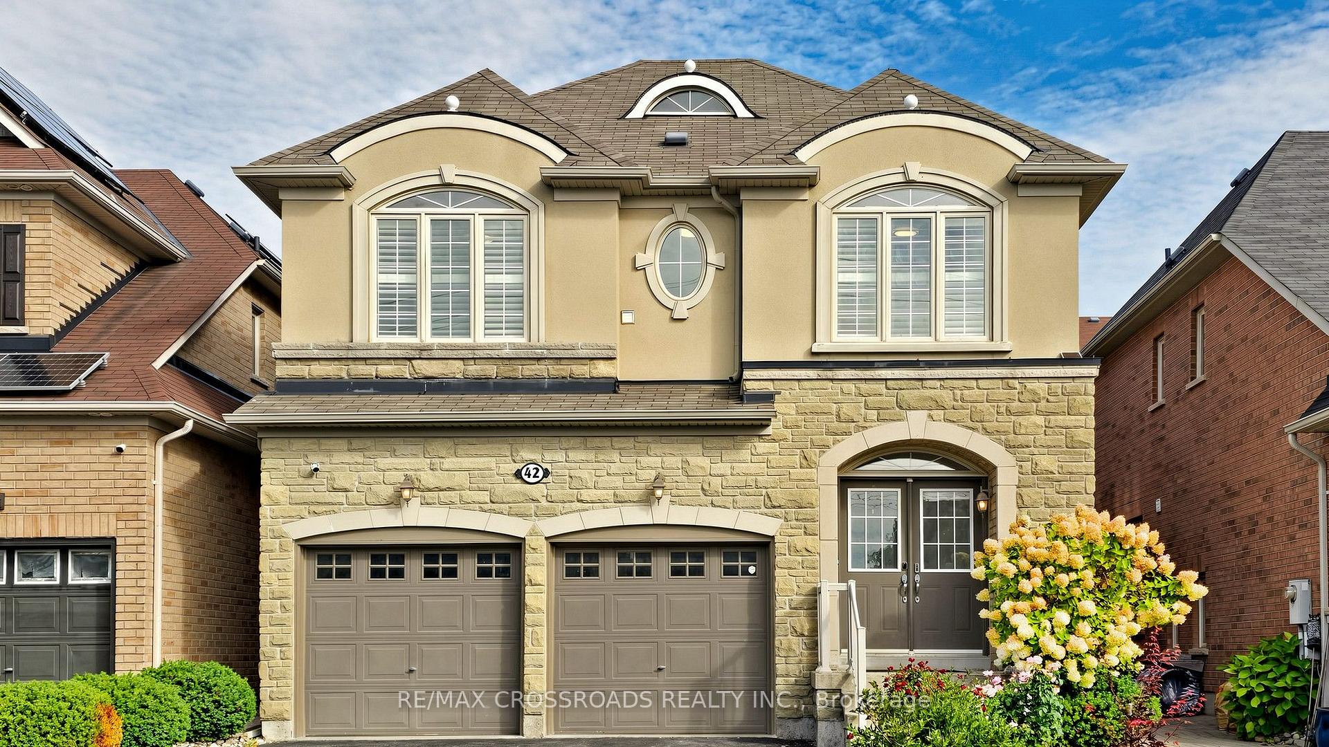 42 Bowkett Drive, Richmond Hill, On L4e 0l7