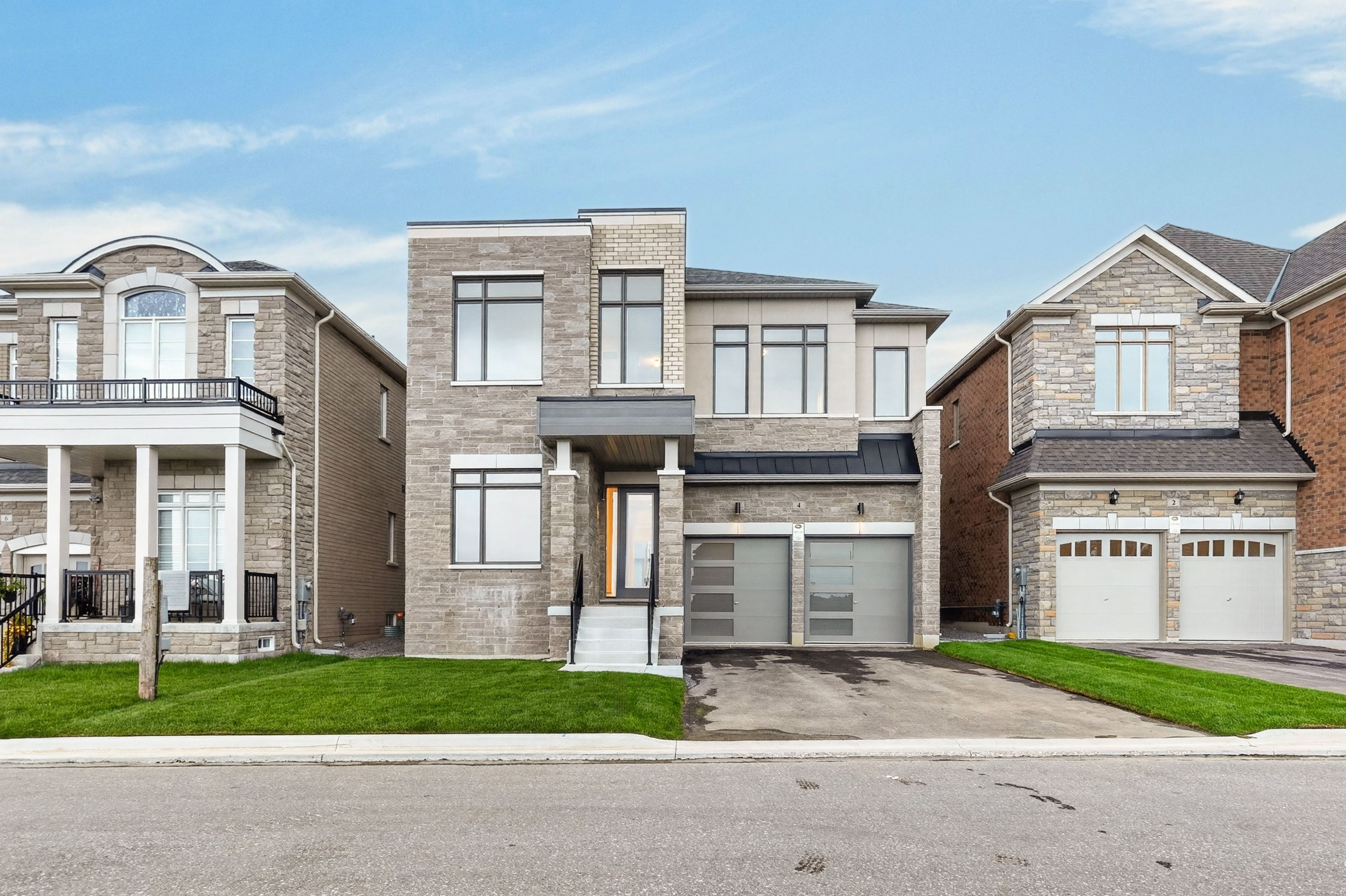 4 Furon Street, Richmond Hill, On L4e 1m7