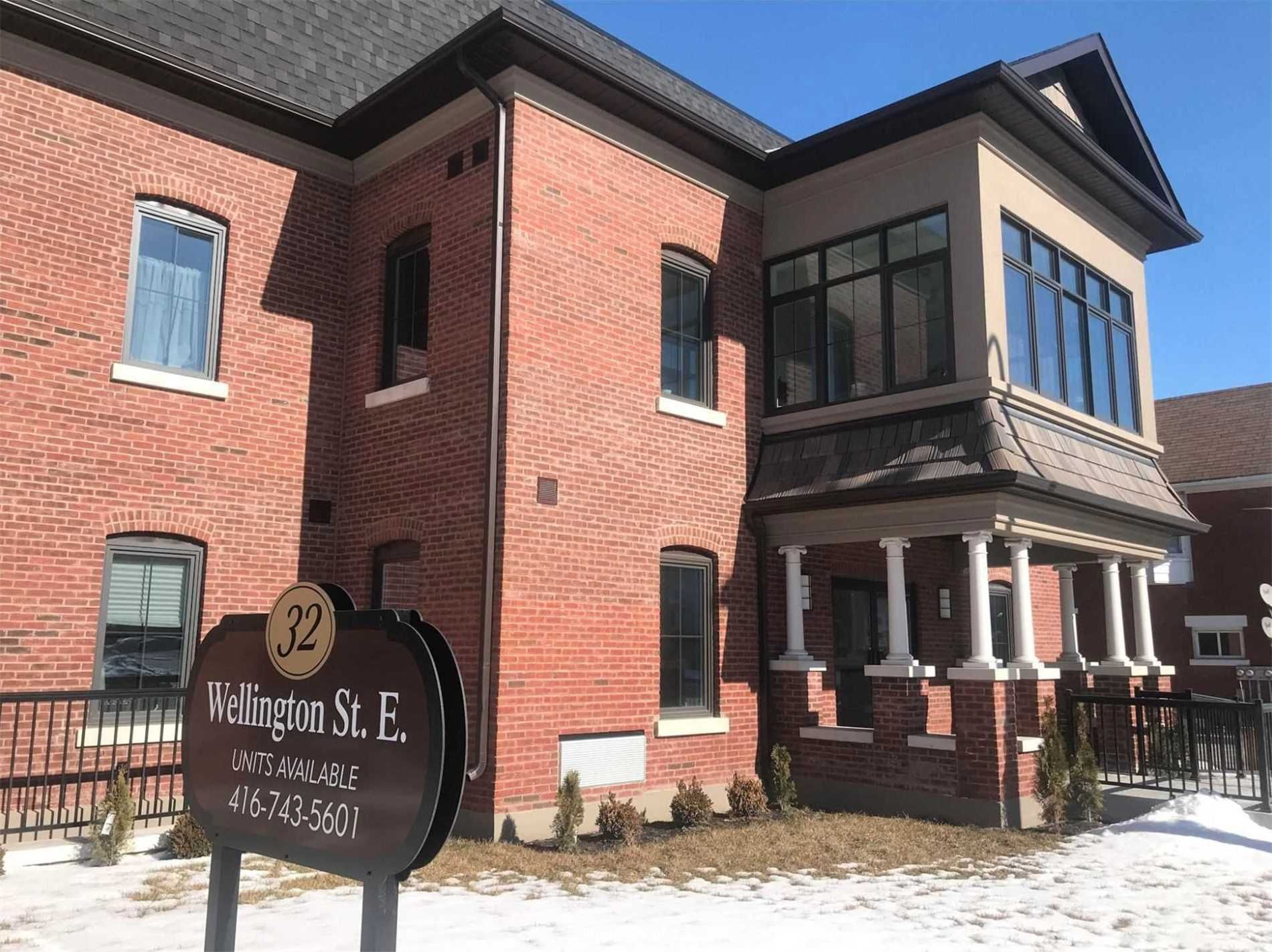 32 Wellington Street E 308, Aurora, On L4g 1h5