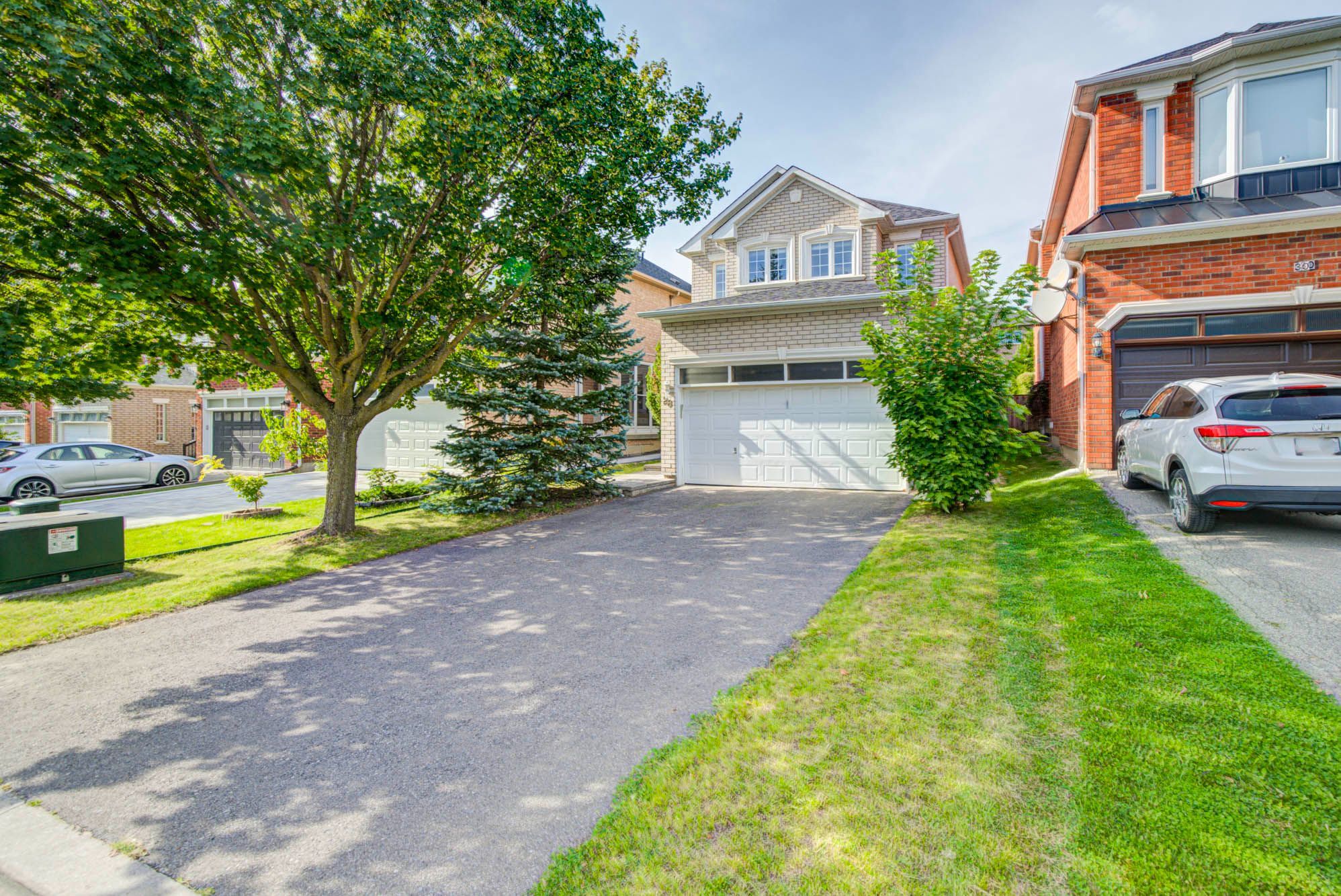 Main - 28 Kiwi Crescent, Richmond Hill, On L4s 2h3