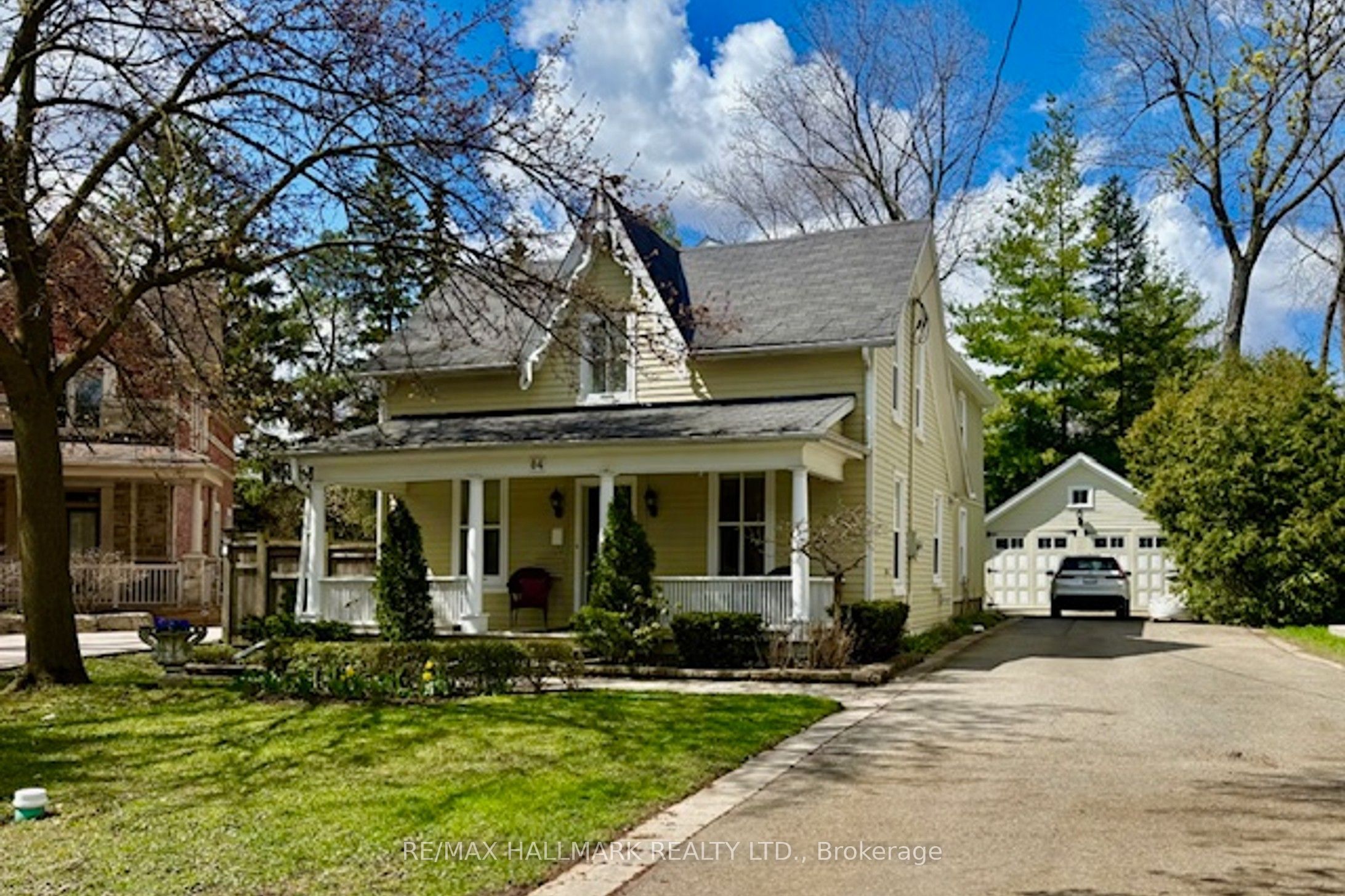 64 Powell Street, Richmond Hill, On L4c 4s4