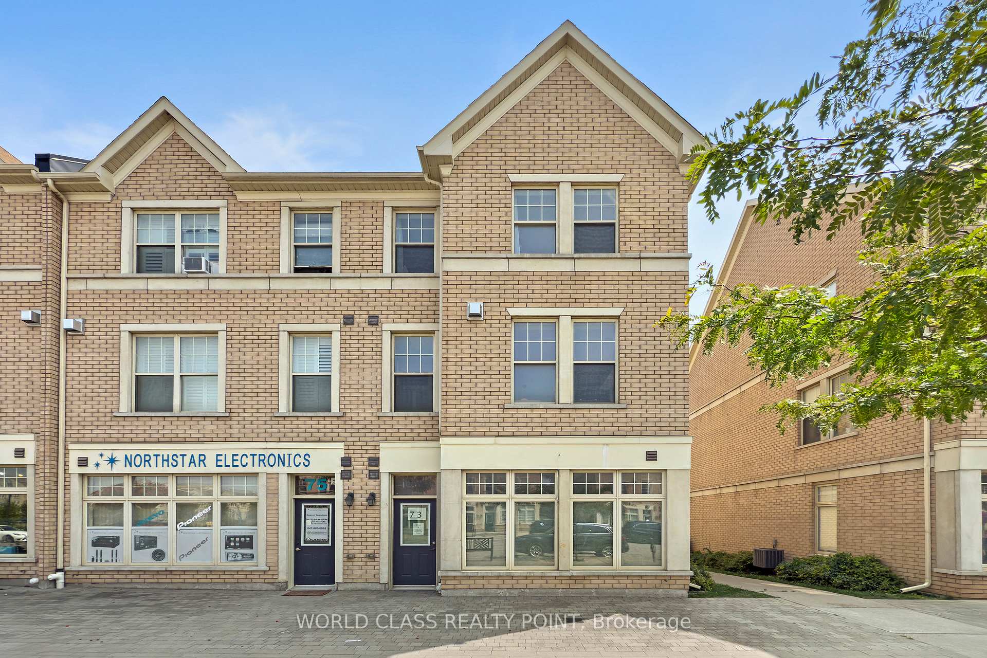 73 Cathedral High Street, Markham, On L6c 0p1