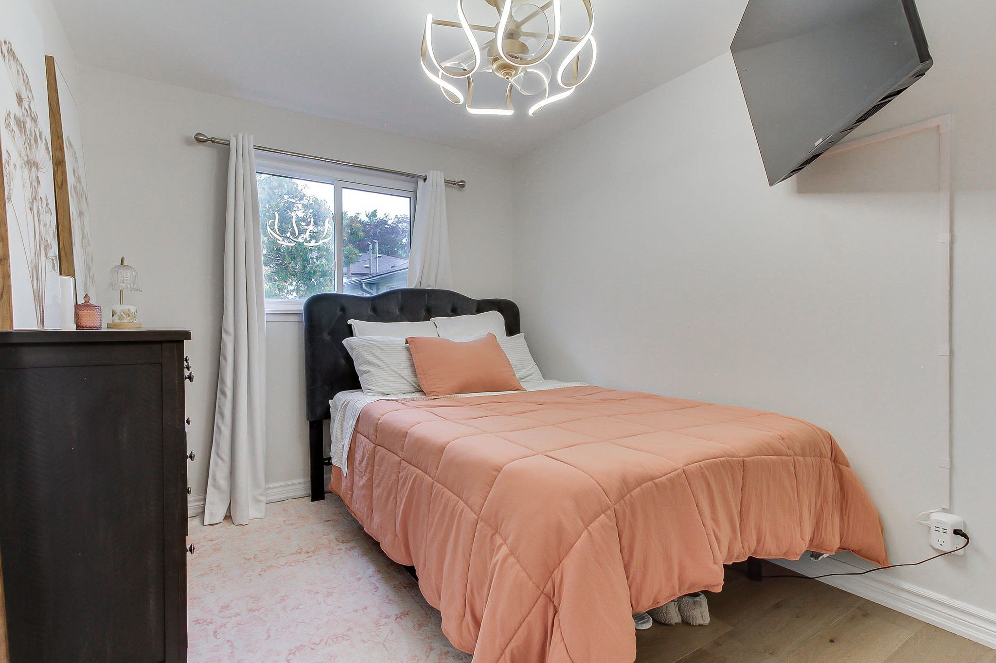 13 Alphonsus Court, New Tecumseth, On L0g 1w0