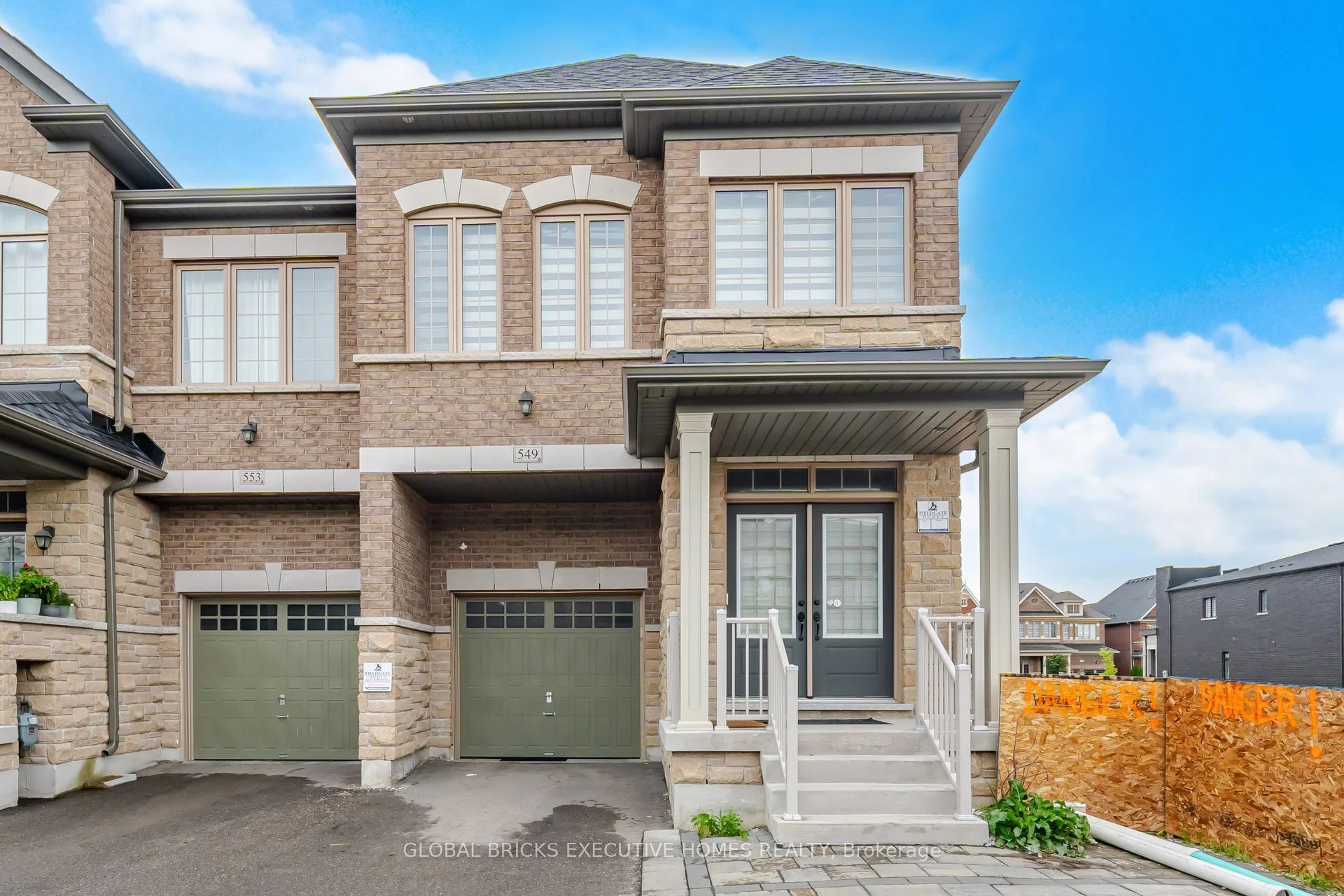 549 Barons Street, Vaughan, On L4h 3n5