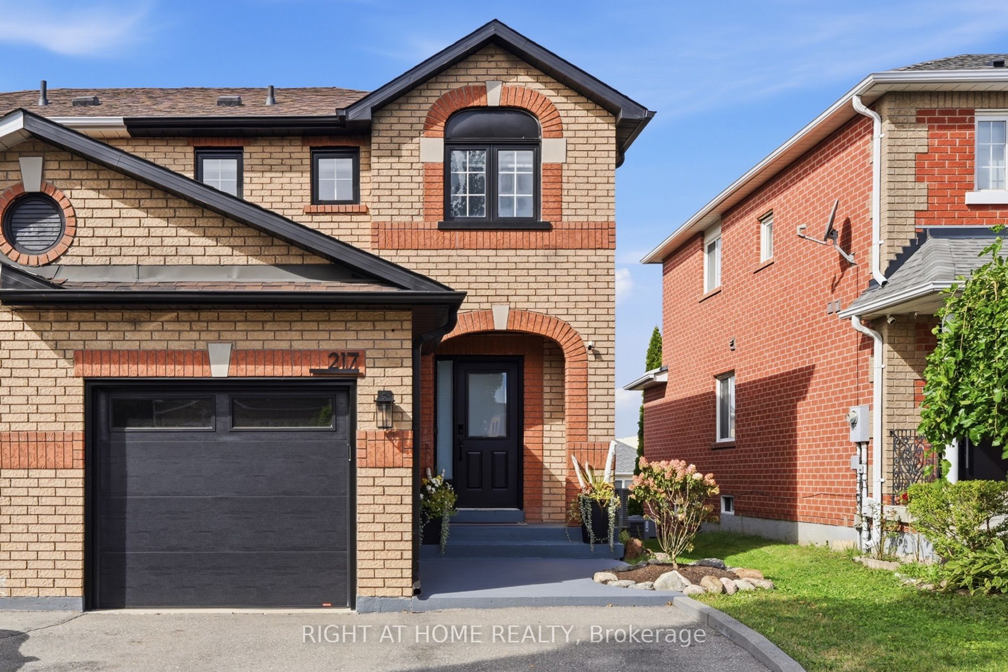 217 Rosanna Crescent, Vaughan, On L6a 2t3